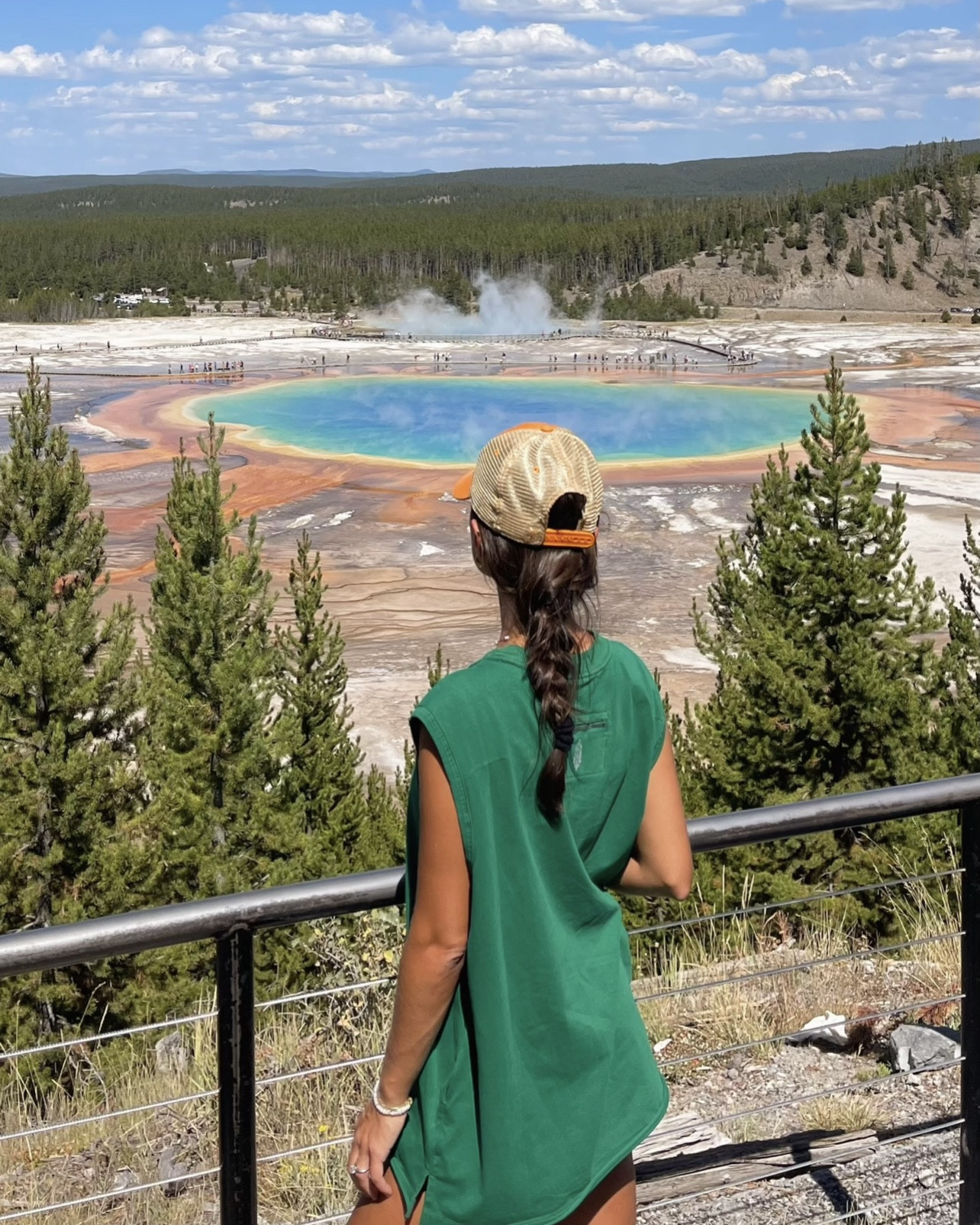 exploring Yellowstone 🐻💛

set is sooo comfortable, soft and lightweight - wearing xs and comes in multiple colors! 

#LTKTravel #LTKFindsUnder100 #LTKSeasonal