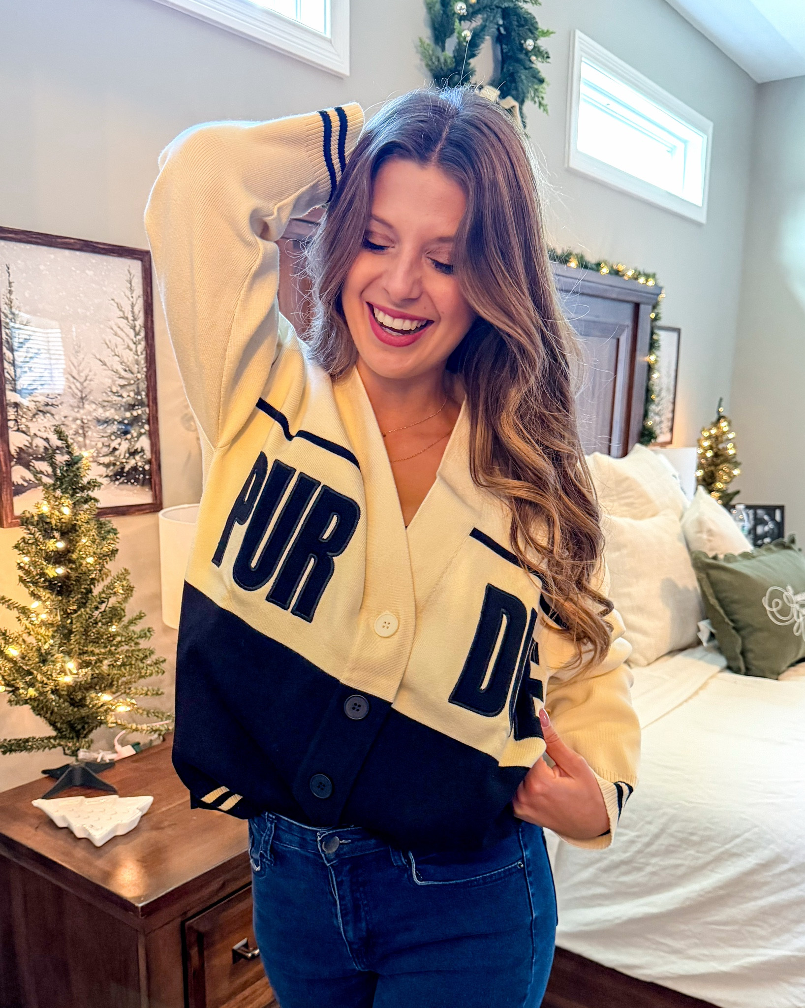 The cutest game day goodies from Gameday Social ✨ the cardigan is so warm and cozy - perfect winter football games and basketball season 🏈🏀 Use code BLACKFRIDAY to save 30%!