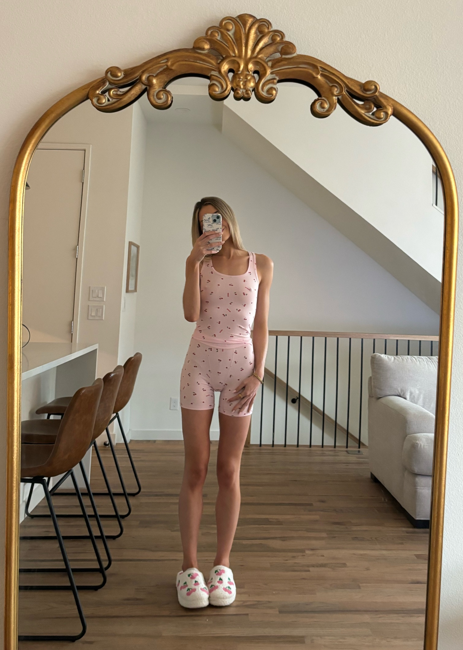 The coziest lounge set! 🍒

#LTKfindsunder100 #LTKSpringSale #LTKhome