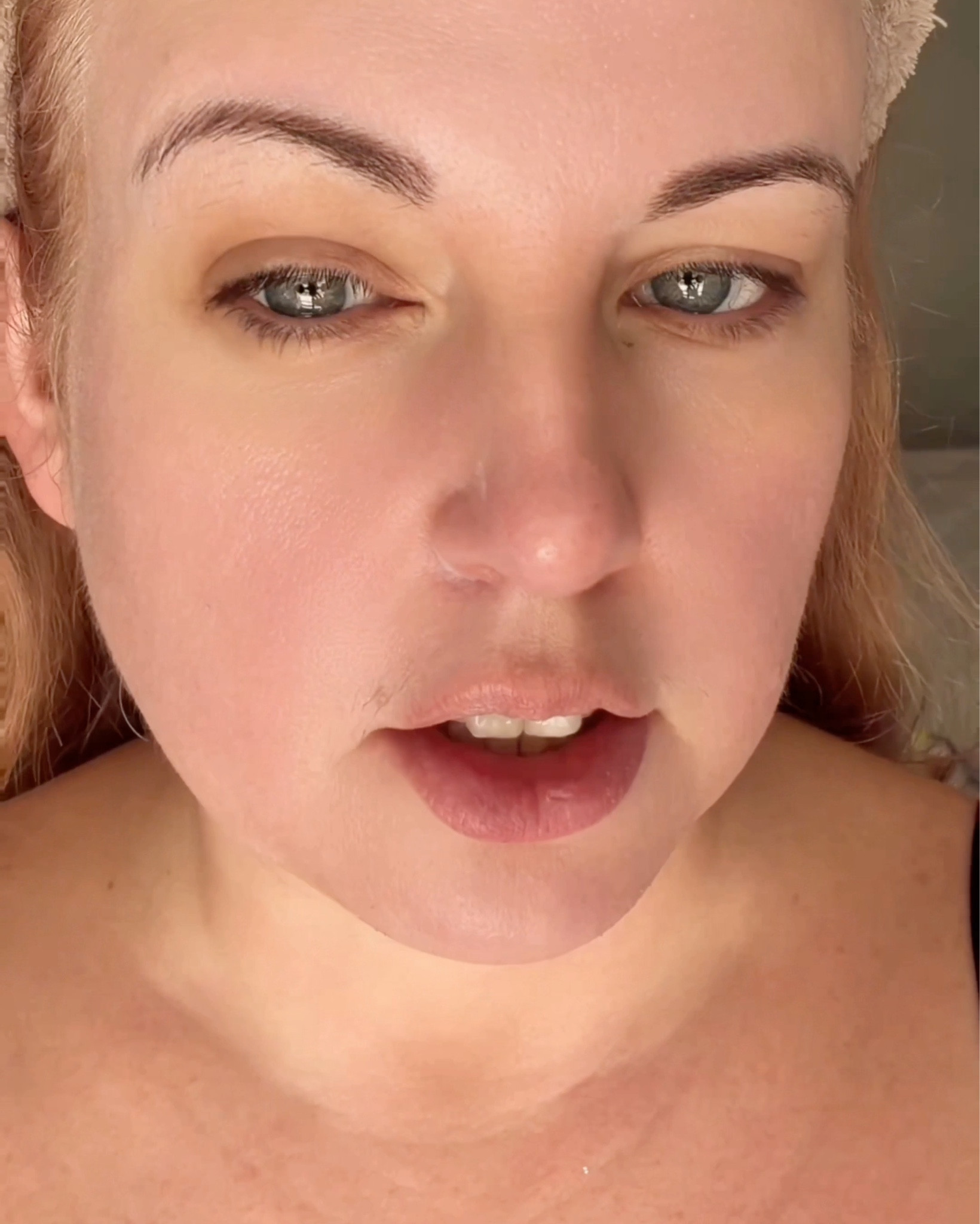 Rosacea girls—this makeup combo keeps my redness calm + skin looking even. #LTKcoverrosacea#LTKkeepmyskincalm#LTKmakeuptutorial 