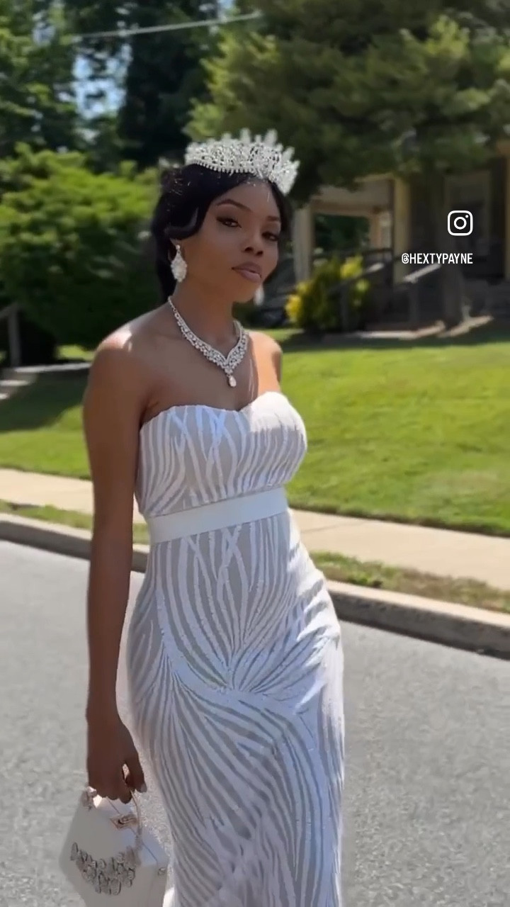 Most Beautiful Dinner Dress

I wore this dress for my bridal shower and I must say, everyone absolutely loved it.
I wear a size small and it fitted so perfectly .

#LTKfindsunder100 #LTKwedding #LTKbeauty