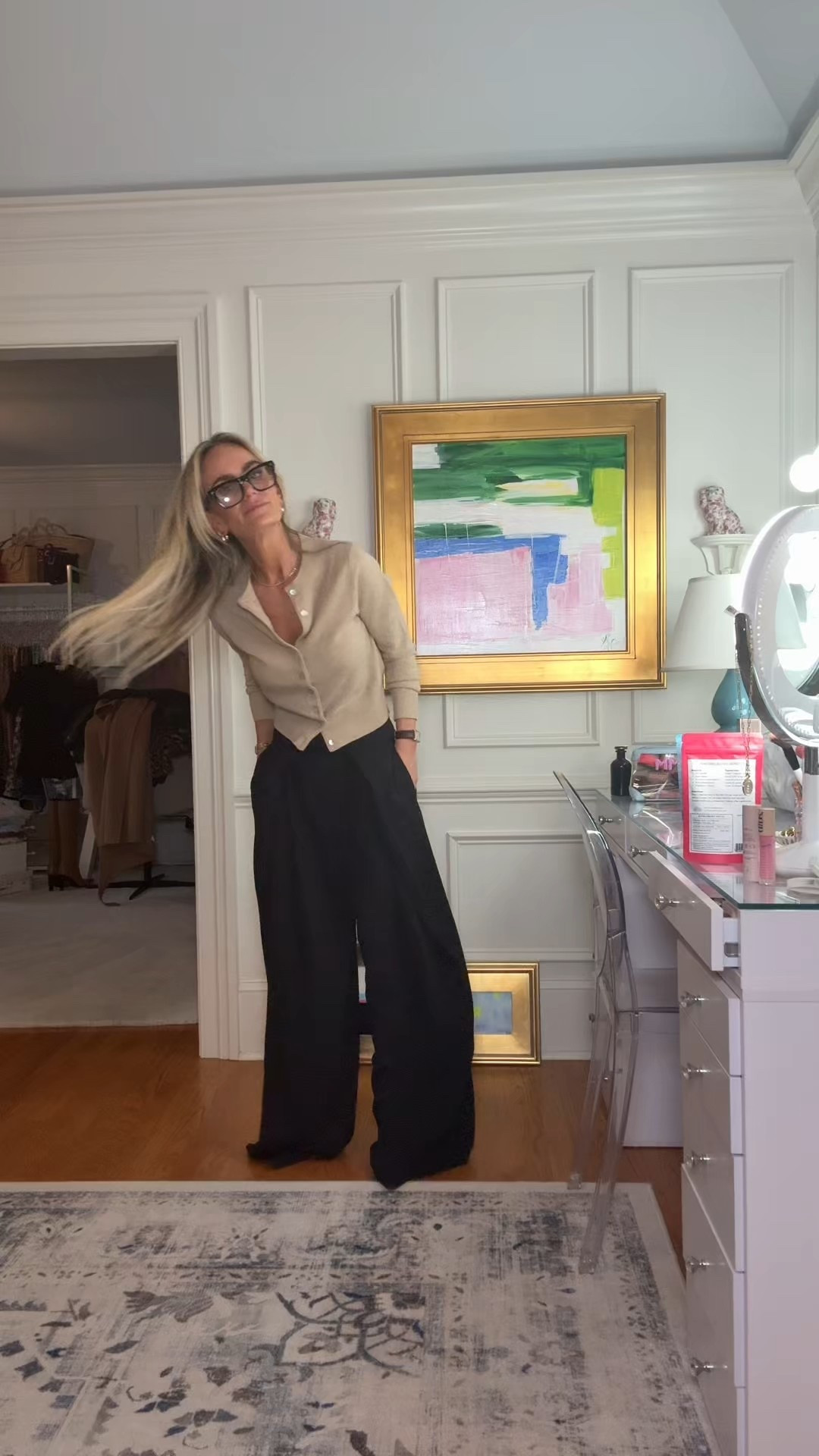 2 pairs of wants; 1 spensy, 1 not-
Which is which?