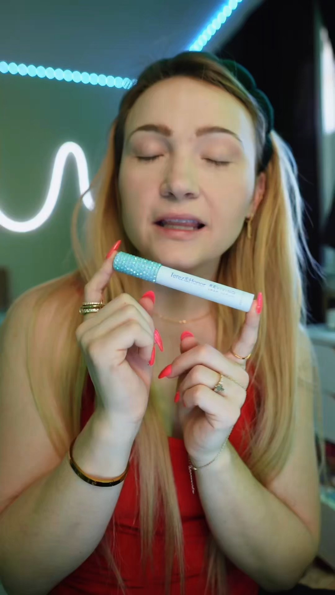 Lash glow-up in progress ✨
Using the Terez & Honor Reviving Eyelash Serum to help my lashes look longer, fuller, and healthier over time.

#lashserum #terezandhonor #lashroutine #beautytok #longlashes

#LTKselfcare #LTKBeauty #LTKgrwm