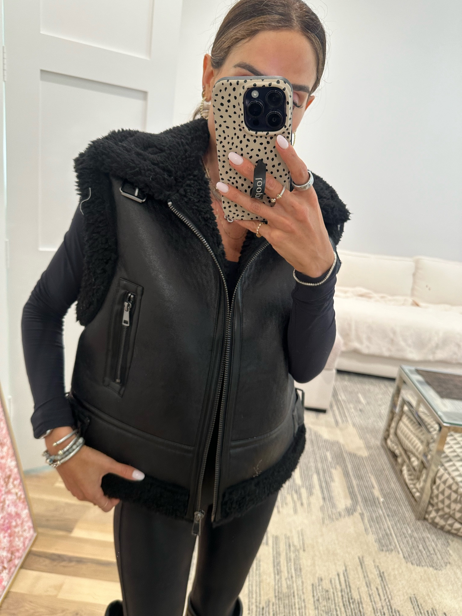 Shearling vest under $50 size xs fall outfit 

#LTKFindsUnder50 #LTKSeasonal #LTKFindsUnder100