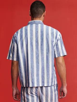 Old Navy x Disney© Linen-Blend Cropped Utility Shirt | Old Navy (CA)