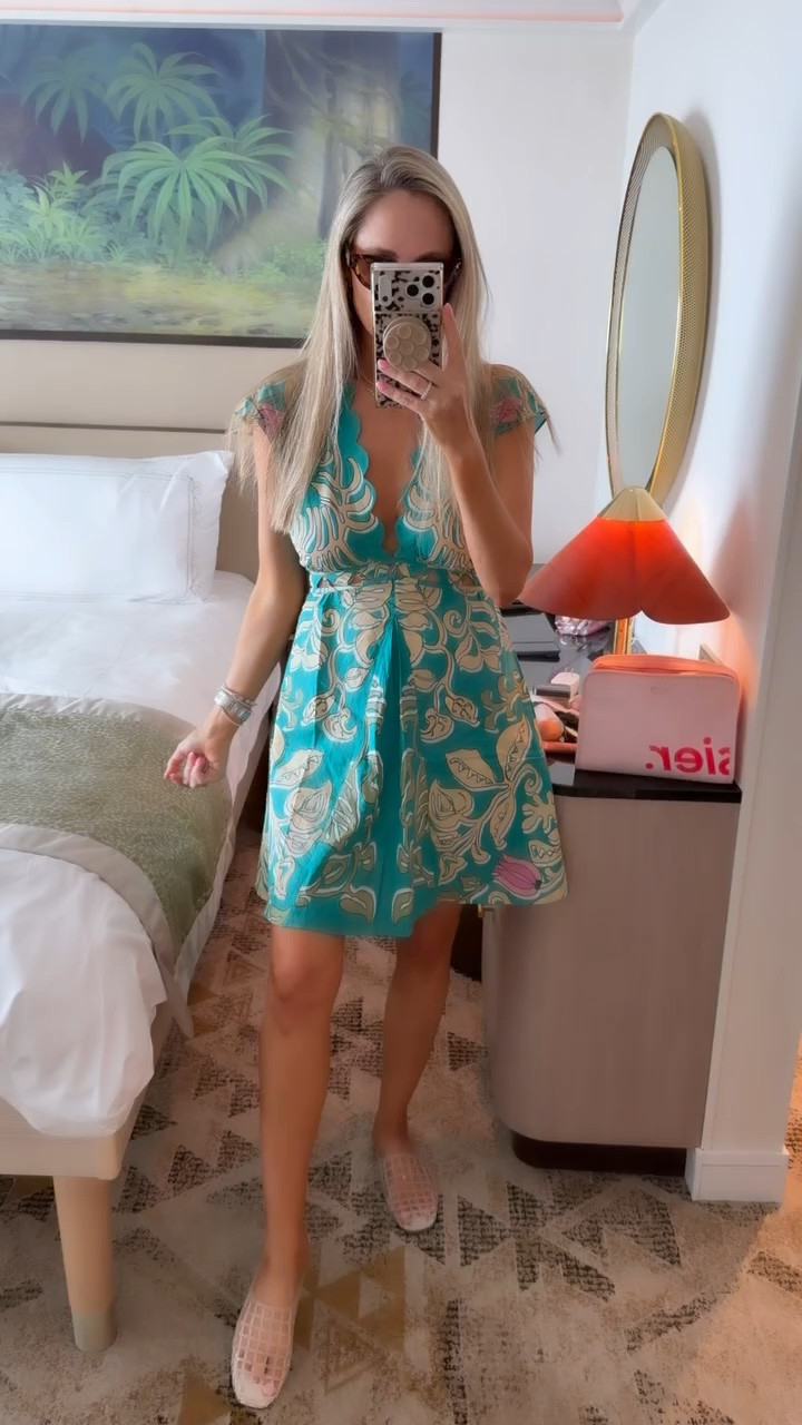 A vacation must have outfit im obsessed with 🥰

#LTKmomlife #LTKgrwm #LTKootd