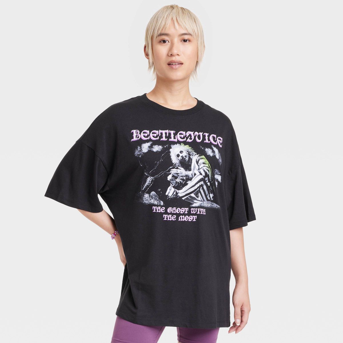 Women's Beetlejuice Oversized Short Sleeve Graphic T-Shirt - Black | Target