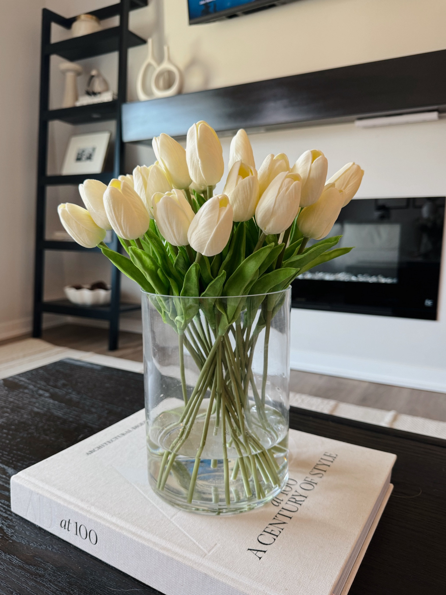 Amazon tulips 🌷🫶🏻

#LTKstyletip #LTKfindsunder50 #LTKhome