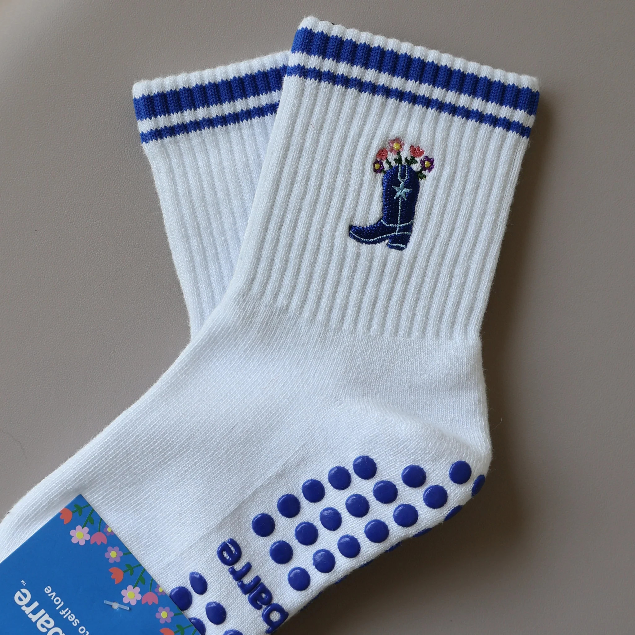Boots & Bloom Grip Socks | Pilabarre