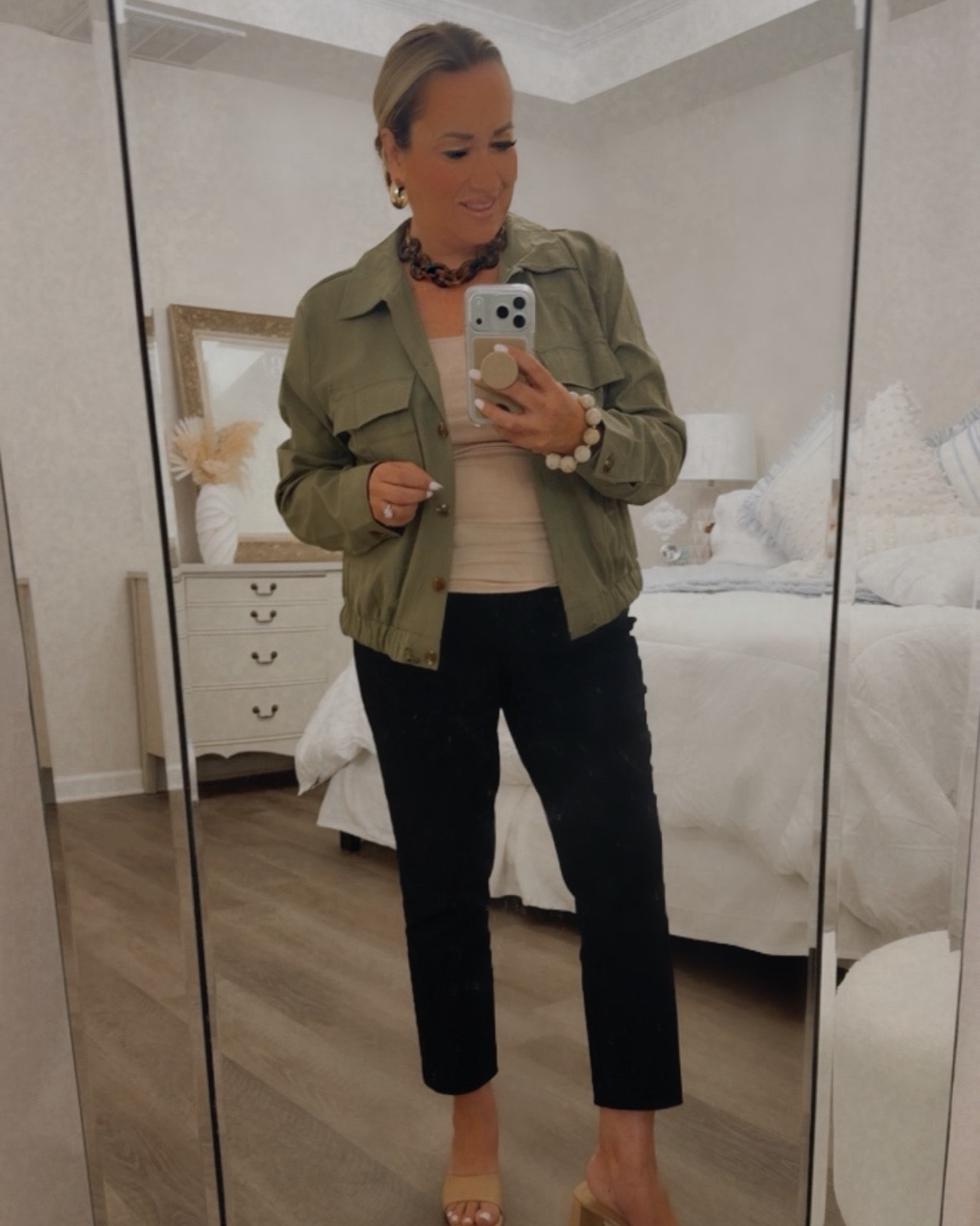 If you’re always cold indoors like I am, this jacket is a must. Lightweight, comfortable, and the perfect extra layer for the office, church, dinner out, or wherever the A/C is blasting. 🤍 It’s one of those timeless pieces you’ll wear season after season

Shop the look in my LTK.

#LTKgrwm #LTKootd #LTKSeasonal