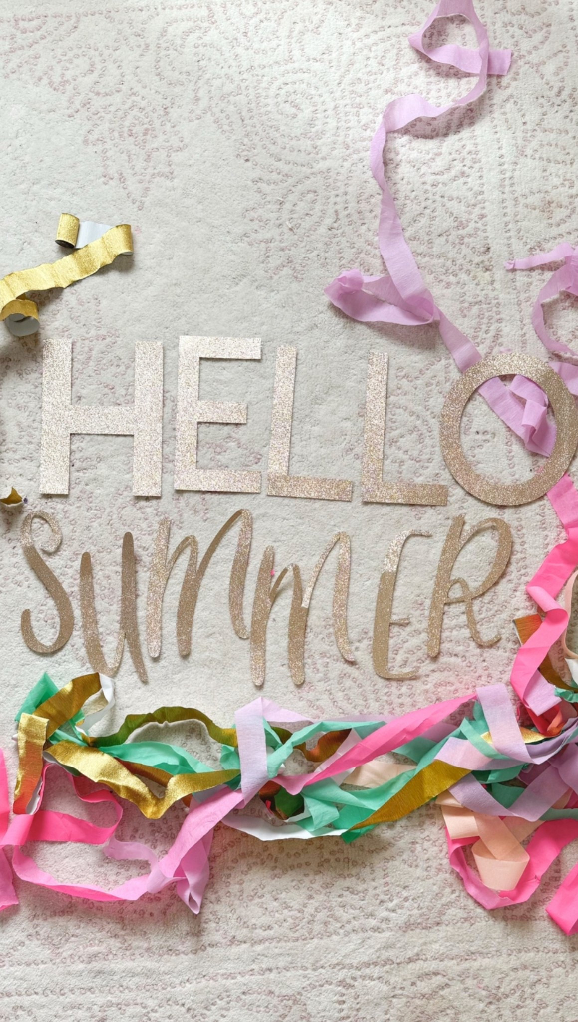 Streamers (across living room entrance or door) and DIY banner for welcoming summer 

#LTKSeasonal #LTKKids