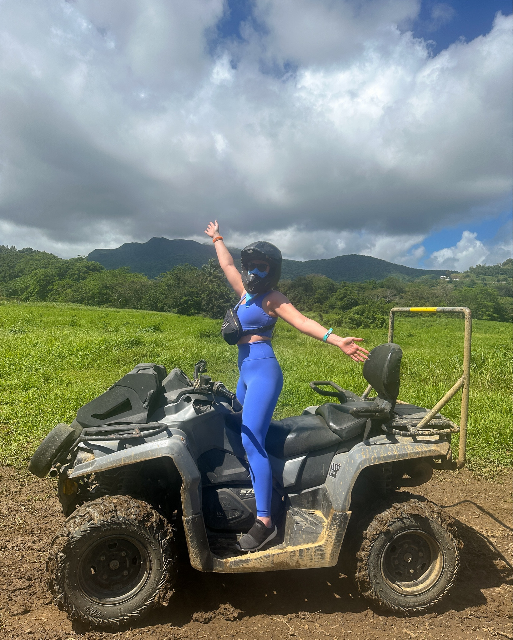 Cutest active wear fit, even for quaking through the rain forest! 

Find this ear and more on their Amazon shop! Great price for athletic leggings and sports bra



#LTKfitness #LTKSeasonal #LTKActive