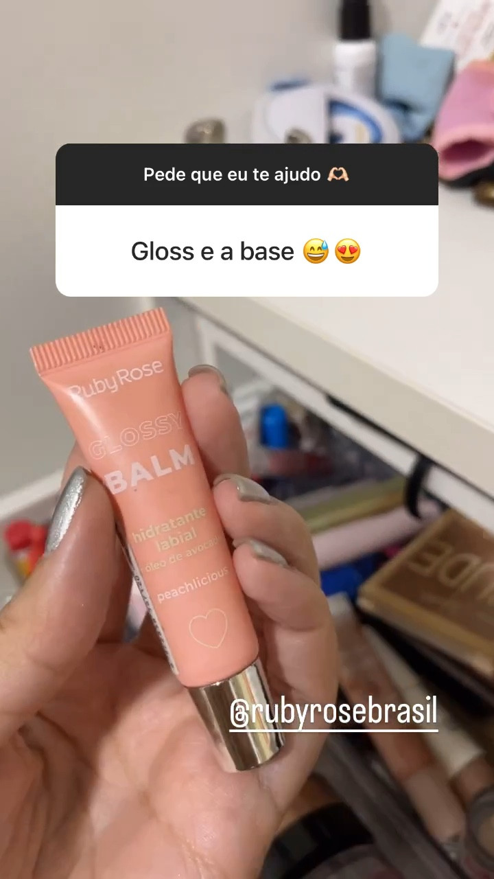 Gloss com efeito molhado que hidrata ! 

#gloss 

#LTKbrasil #LTKstyletip #LTKbeauty