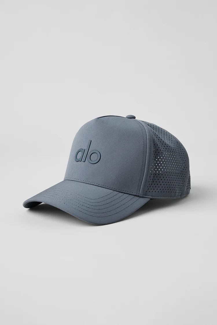 Performance District Trucker Hat | Alo Yoga (US)
