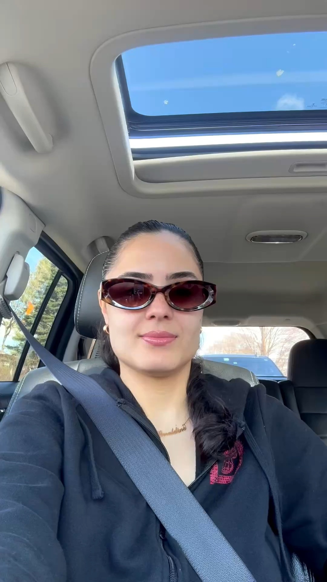 @Sephora  just upgraded my whole makeup routine 🤍 From skin analysis to the perfect shade match, plus tips on how to apply everything… 10/10 experience!

Of course, sipping on my new favorite  Bloom peach pineapple 🍑

#LTKgrwm #LTKdayinmylife #LTKvlog