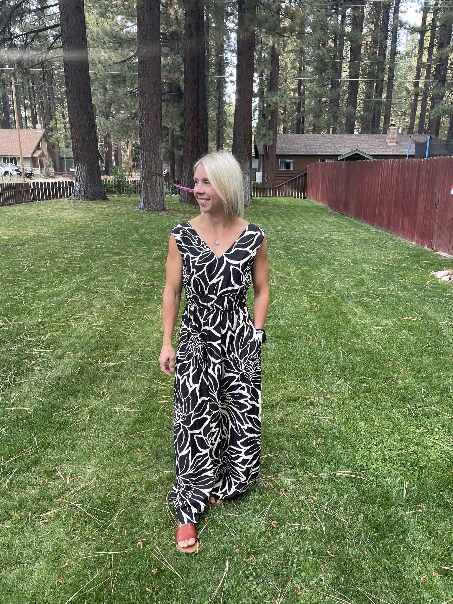The floral maxi dress I’ll be living in this season—effortless, comfortable, and easy to style up or down. Pair it with sandals for everyday wear or a jacket and boots for cooler evenings. A timeless piece that works for any occasion. Linked my favorite styles here.

#LTKstyle #falloutfits #floraldress #momstyle #everydaystyle


#LTKFallSale #LTKStyleTip #LTKOver40