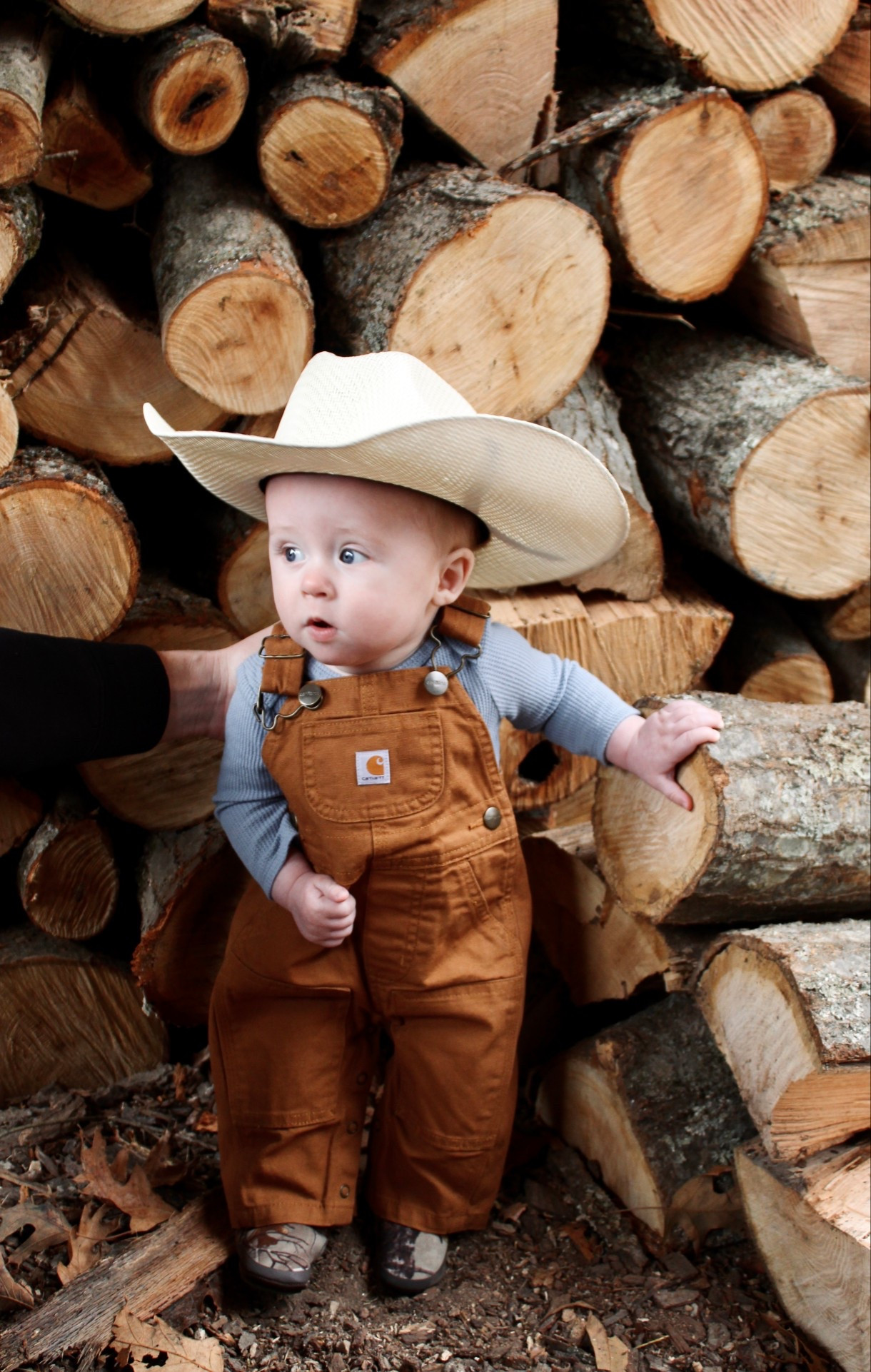 My tiny cowboy 🤠 #Carhartt #LTKbaby #CowboyHat #bibs

#LTKBaby #LTKCyberWeek #LTKKids