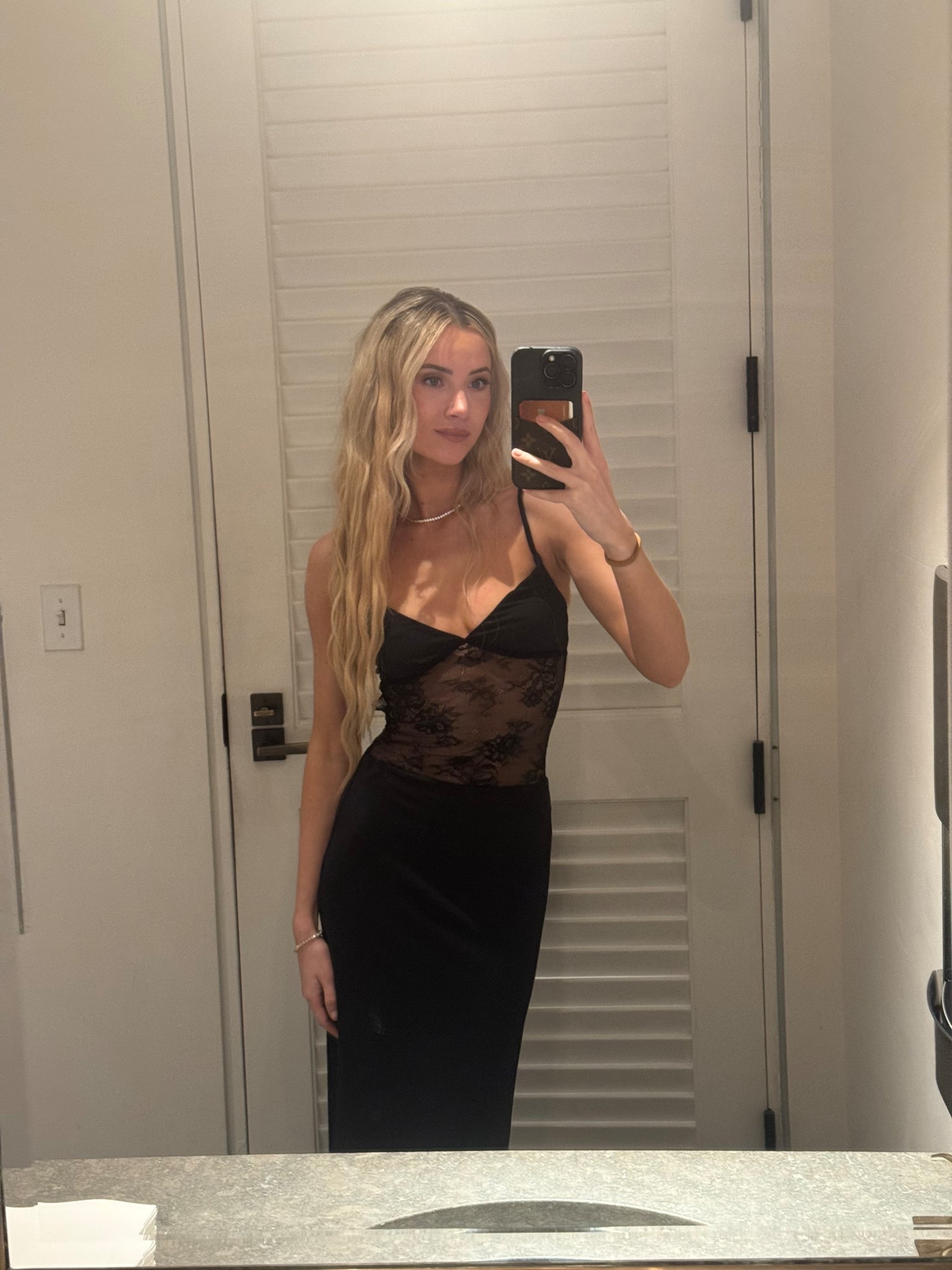 Black dress 
Lace dress
Going out dress
Date night outfit 

#LTKFindsUnder100