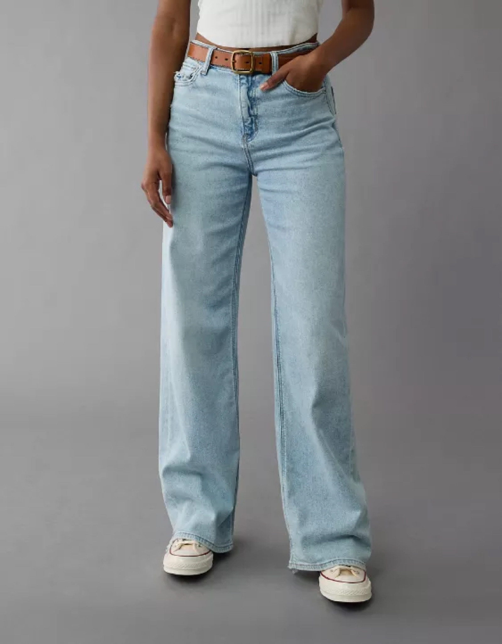 American Eagle Drape Stretch Super High Waisted Baggy Wide-Leg Jean 

#LTKStyleTip #LTKWorkwear #LTKHoliday