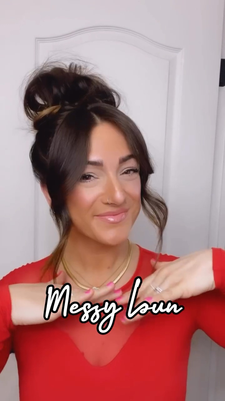 Save for later & share with your girls! Who doesn’t love a messy bun though ❤️ Try this little split and pin style the next time you wear one 😘 #hairreel #hairstyletutorial #easyhairstyle #hairtipsandtricks #messybuntutorial