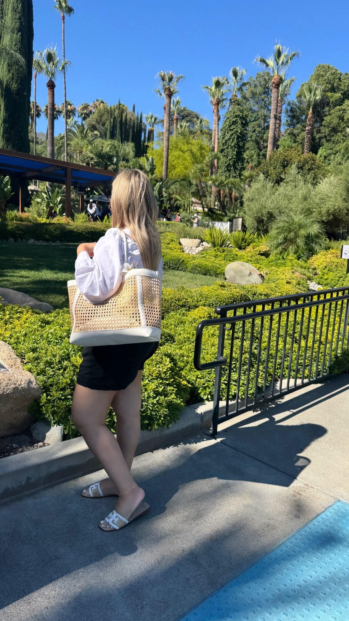 Spa day outfit 

#LTKTravel #LTKStyleTip #LTKFindsUnder100