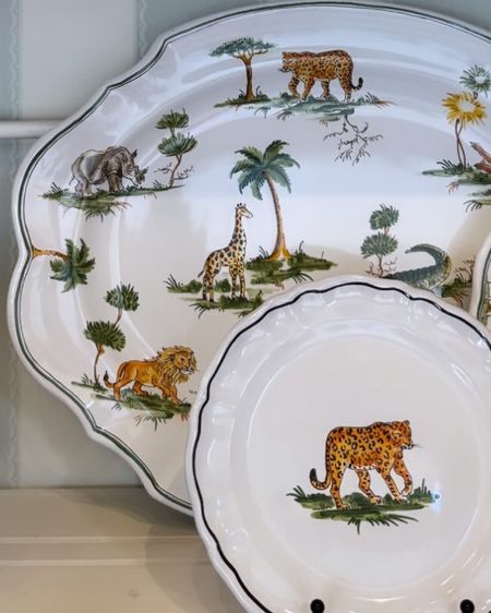 Obsessed with these safari plates 🦒