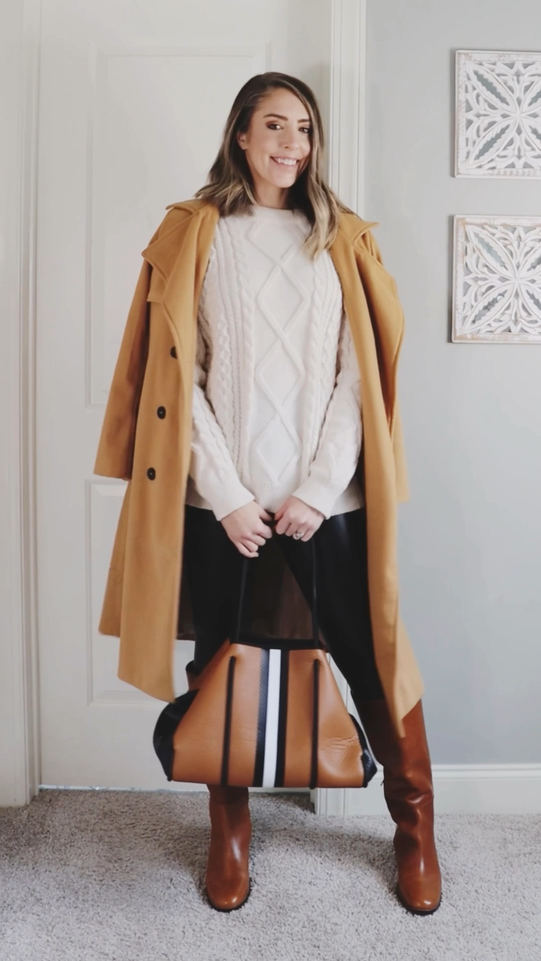 Sharing some of my fave ways to style these faux leather leggings from Aerie! These are more holiday looks but they’re super cute for fall or winter! Shop these leggings from aerie on sale for the LTK Fall Sale!

#LTKStyleTip #LTKSaleAlert #LTKFallSale