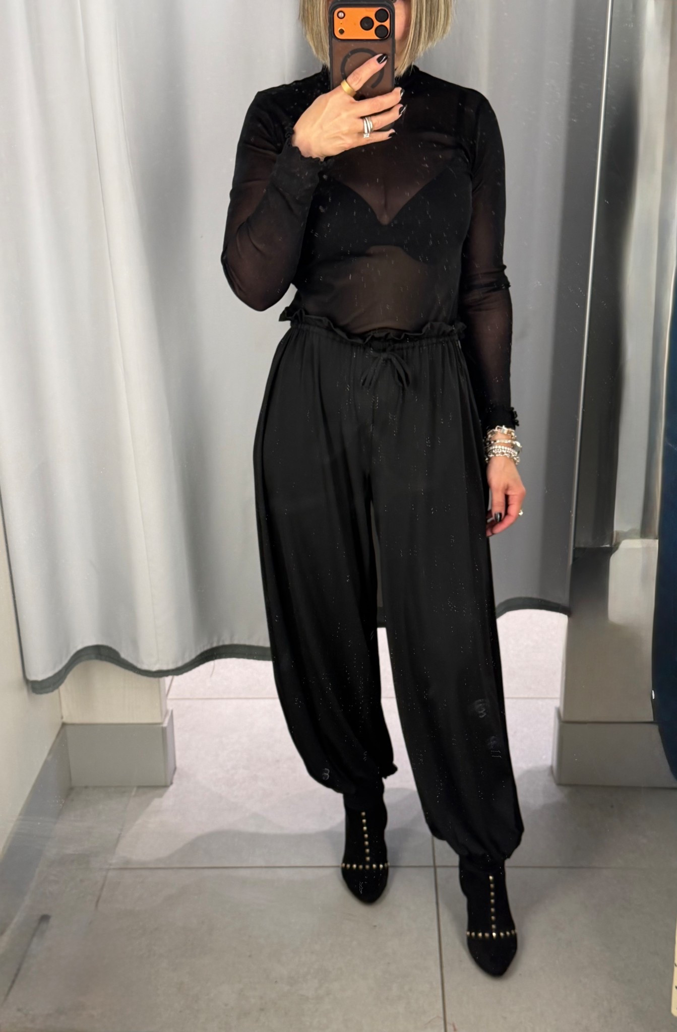 date night outfits
Casual date night outfit, these balloon pants can be worn in so many different ways.

#spring #date#night #outfit #inspiration 

#LTKOver40 #LTKSeasonal #LTKPetite