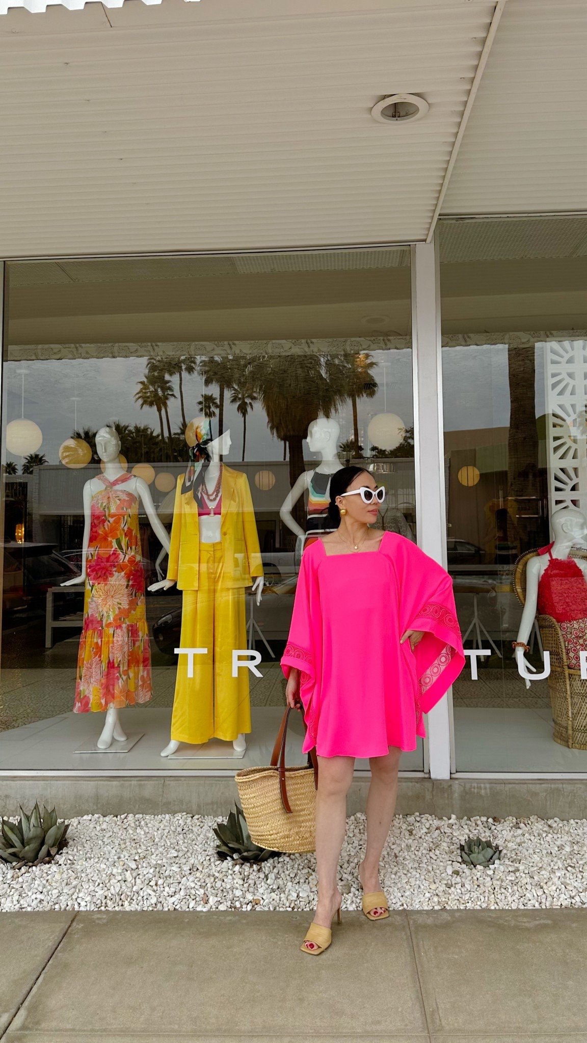 Having a pink moment in Palm Springs 💕

#LTKTravel #LTKootd