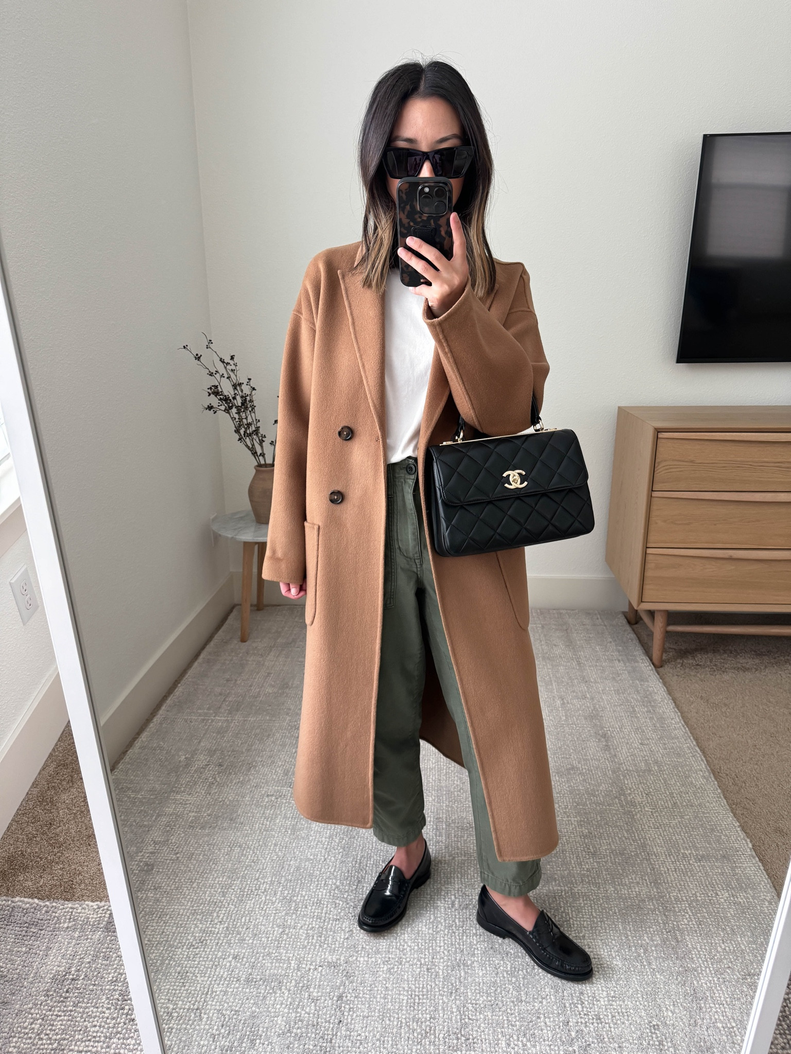 Capsule wardrobe outfit ideas.  

Anine Bing coat xxs
Everlane tee medium medium
Madewell pants petite xxs (old)
J.crew loafer 5
Chanel Trendy cc small
YSL sunglasses  

#LTKSeasonal #LTKitbag #LTKshoecrush