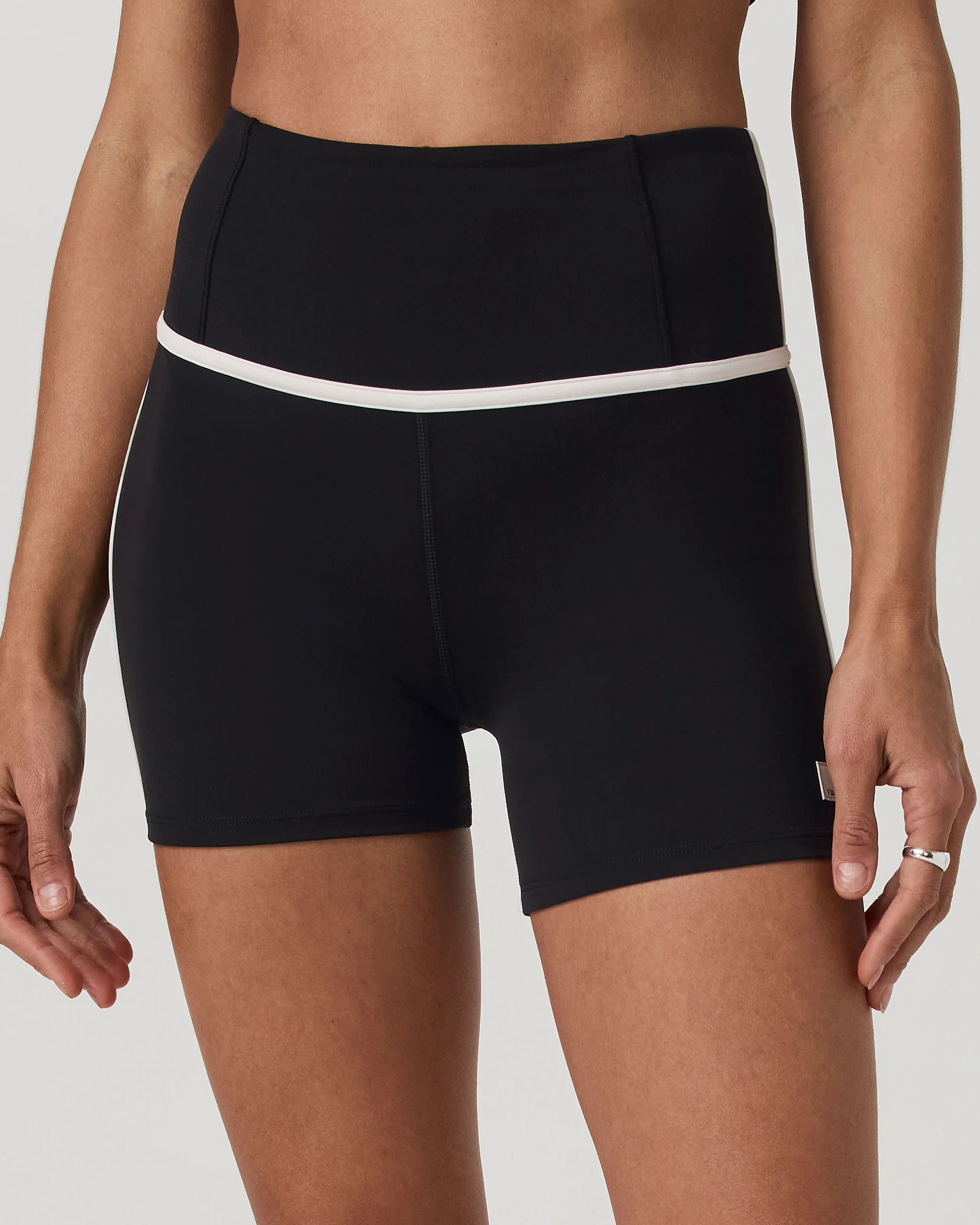 Vuori AllTheFeels™ Corset Short 4" | Vuori Clothing (US & Canada)