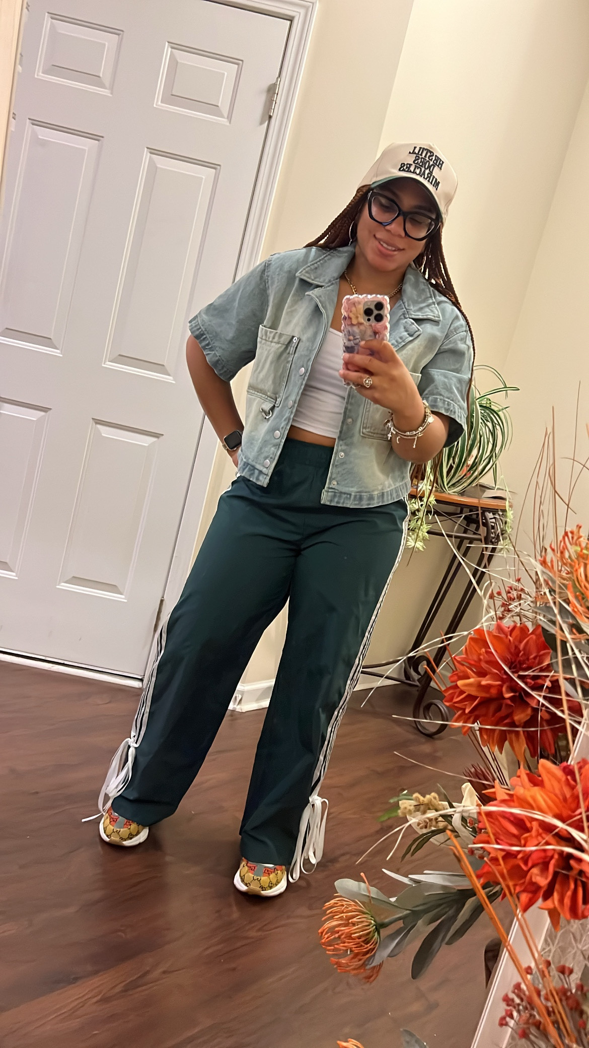 Pants: True to size (Petite M)
Tank: True to size (M)
Jean shirt: Oversized (XS)

#LTKPetite #LTKFindsUnder50