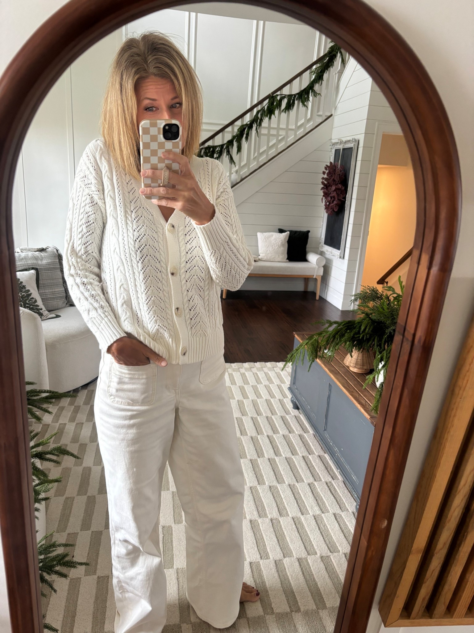 OOTD

Cardigan Sz M
Pants 6T

#LTKStyleTip #LTKSaleAlert #LTKTall