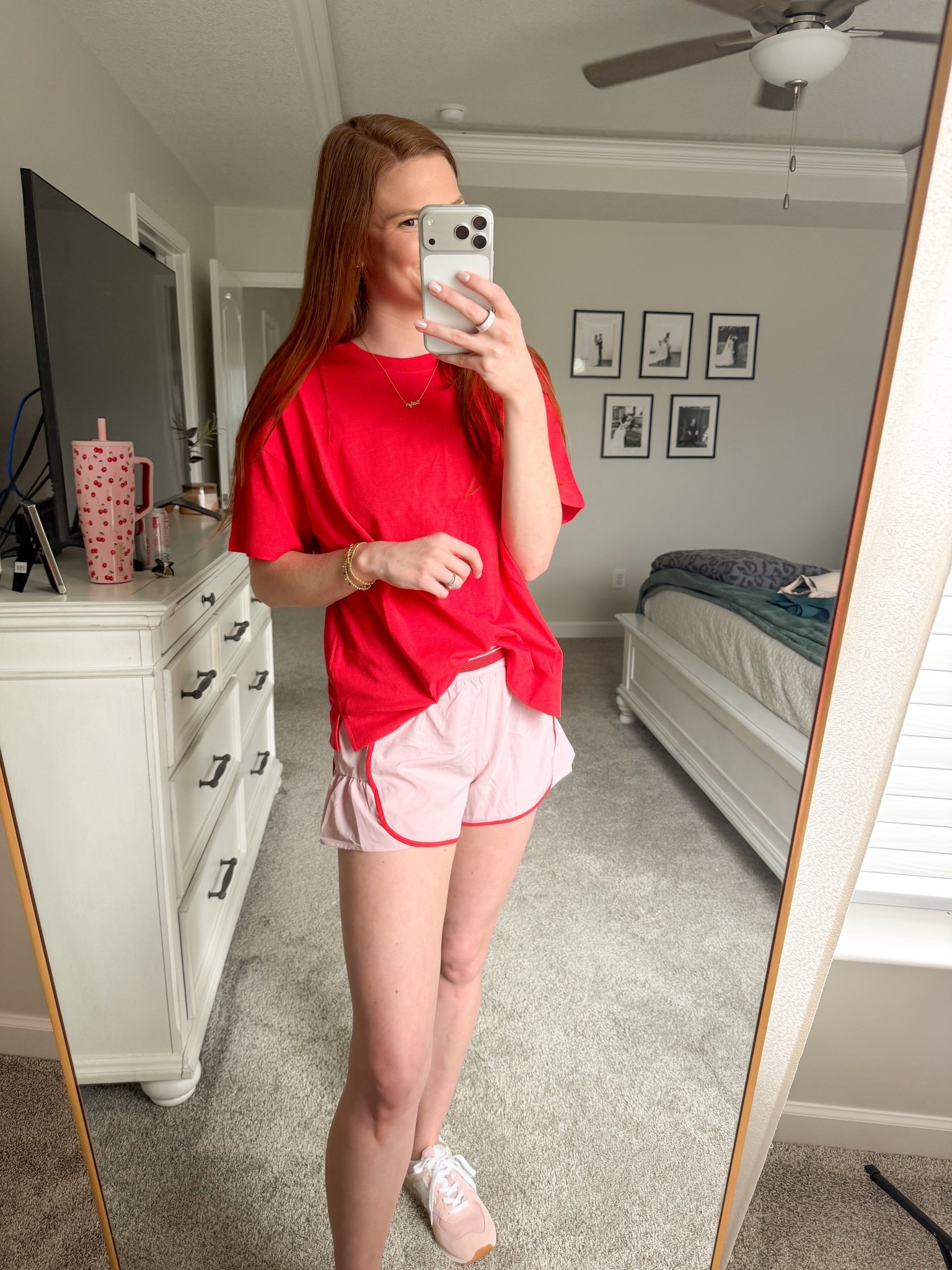 Causal mom outfit for chasing around kiddos all summer long! The best basics from old navy! 

#LTKmomlife #LTKdayinmylife #LTKootd