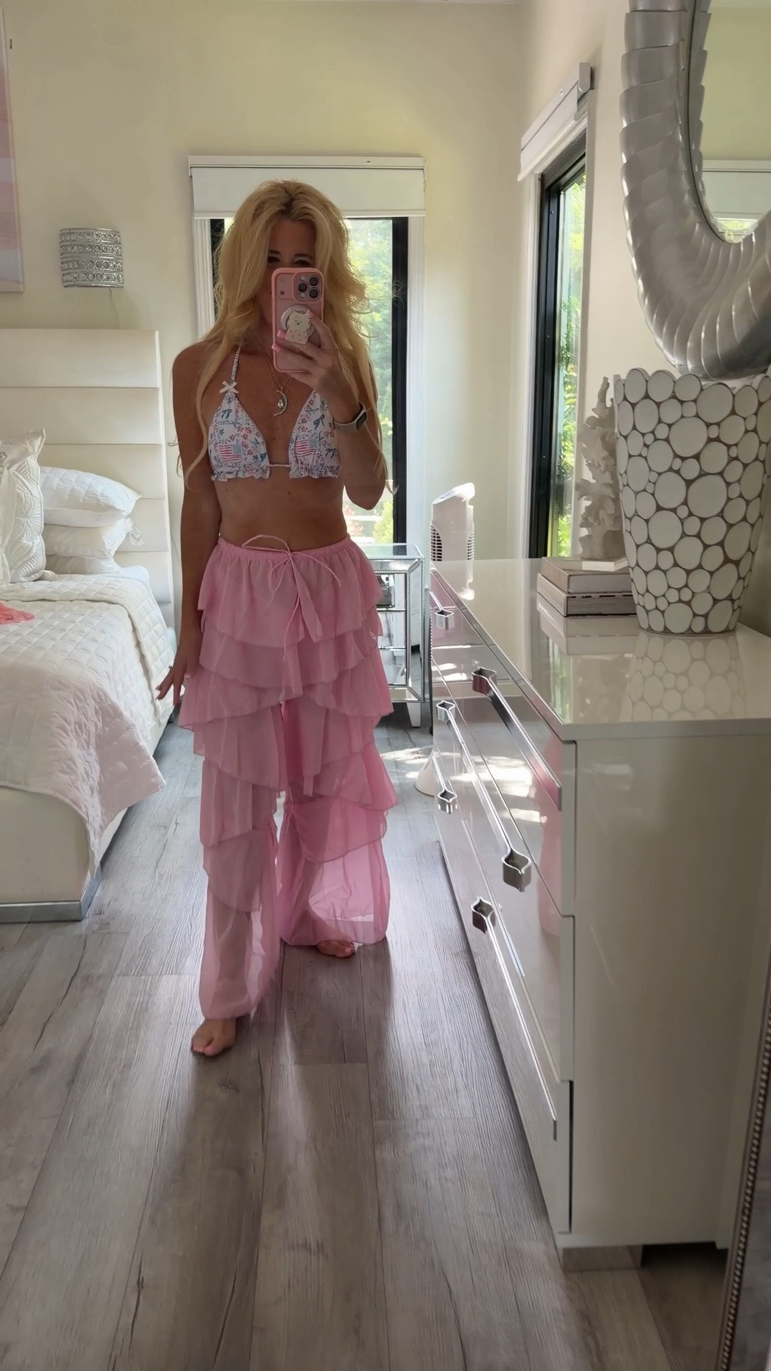 Pink ruffle pants 🎀💗

#LTKootd #LTKSwim #LTKmorningroutine