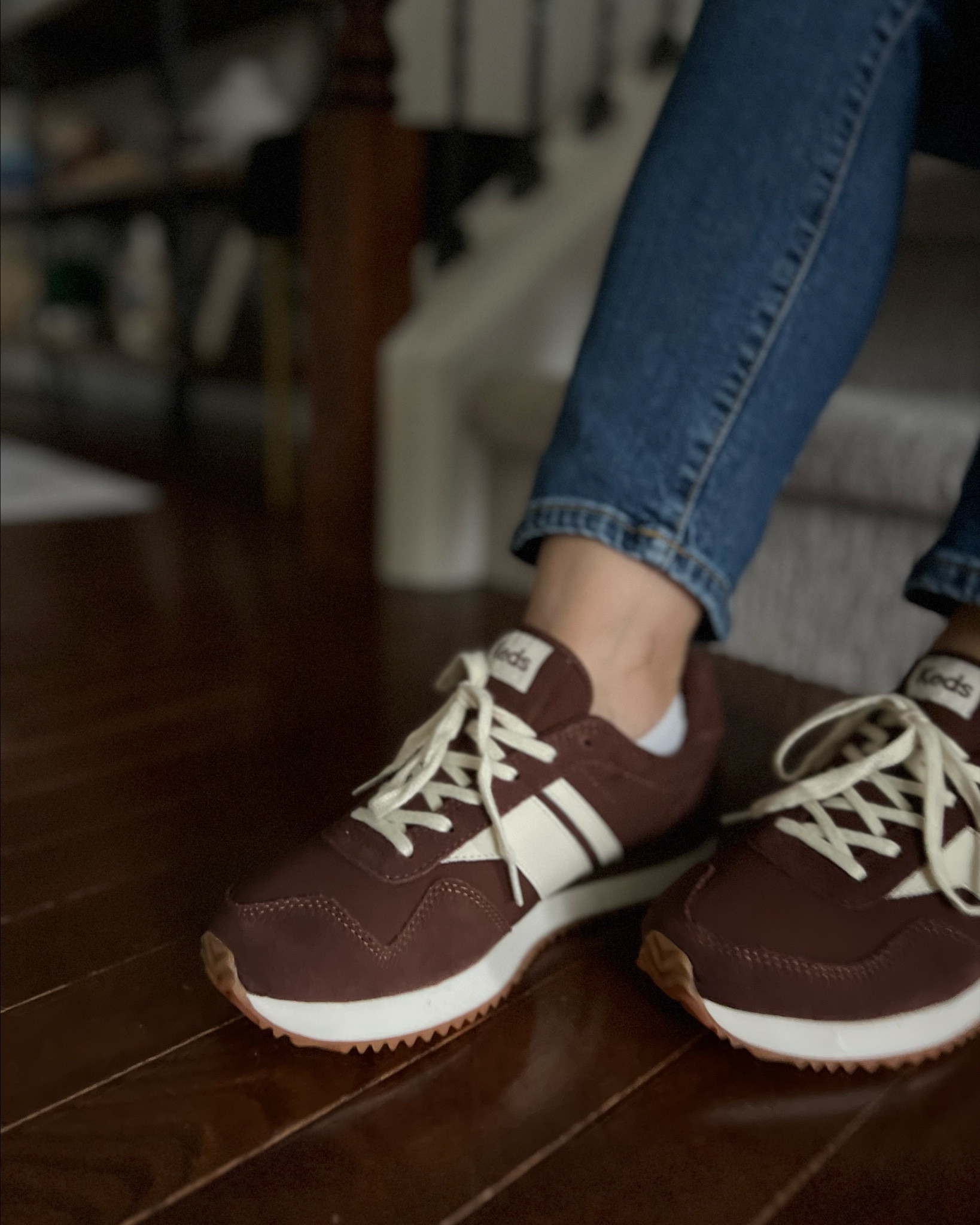 Brown sneakers 👟 

#LTKmomlife #LTKSeasonal #LTKootd