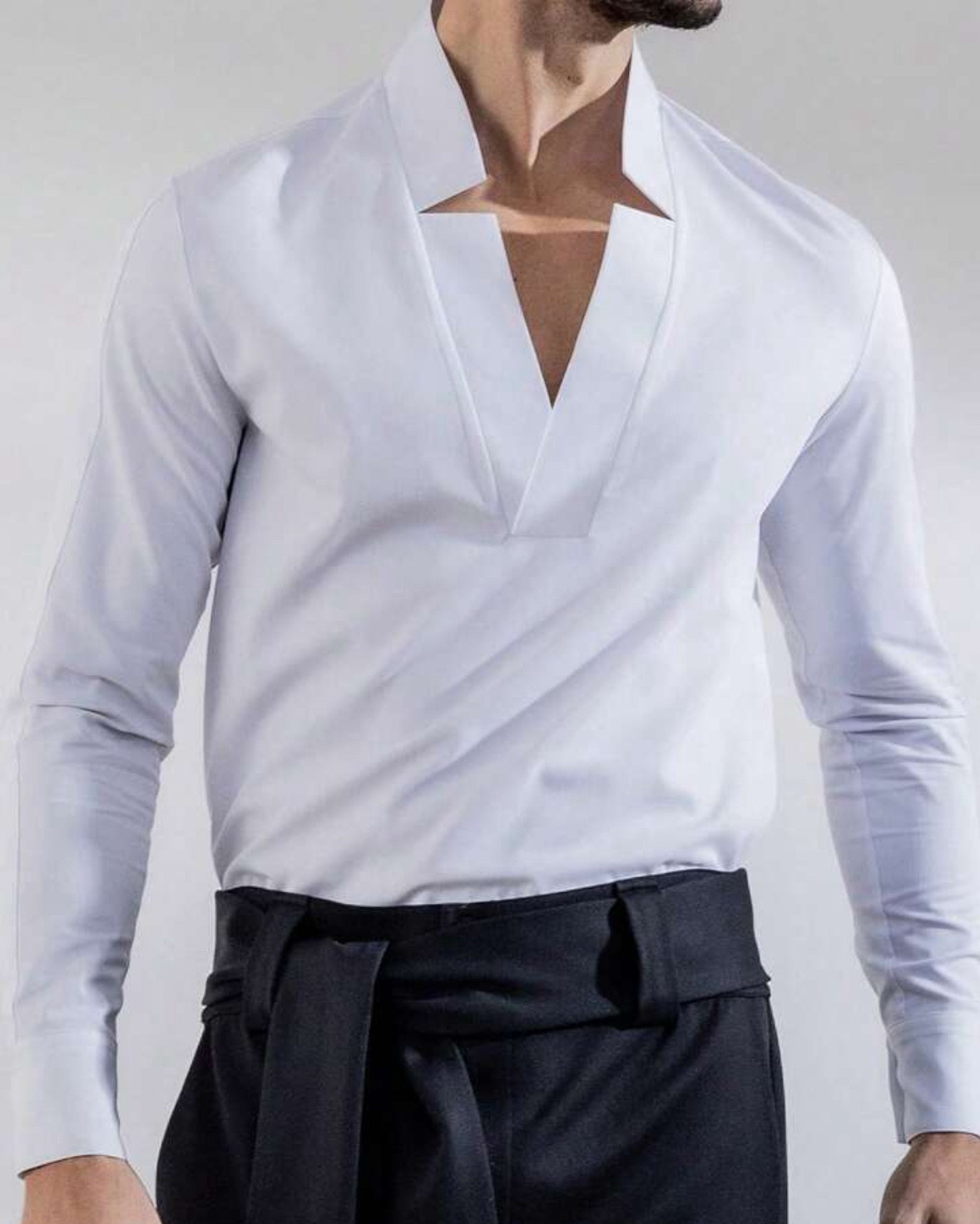 White low cut star cutout neckline dress shirt. I love those so much for under jackets and blazers, and only $14!

#LTKWorkwear #LTKFindsUnder50 #LTKMens