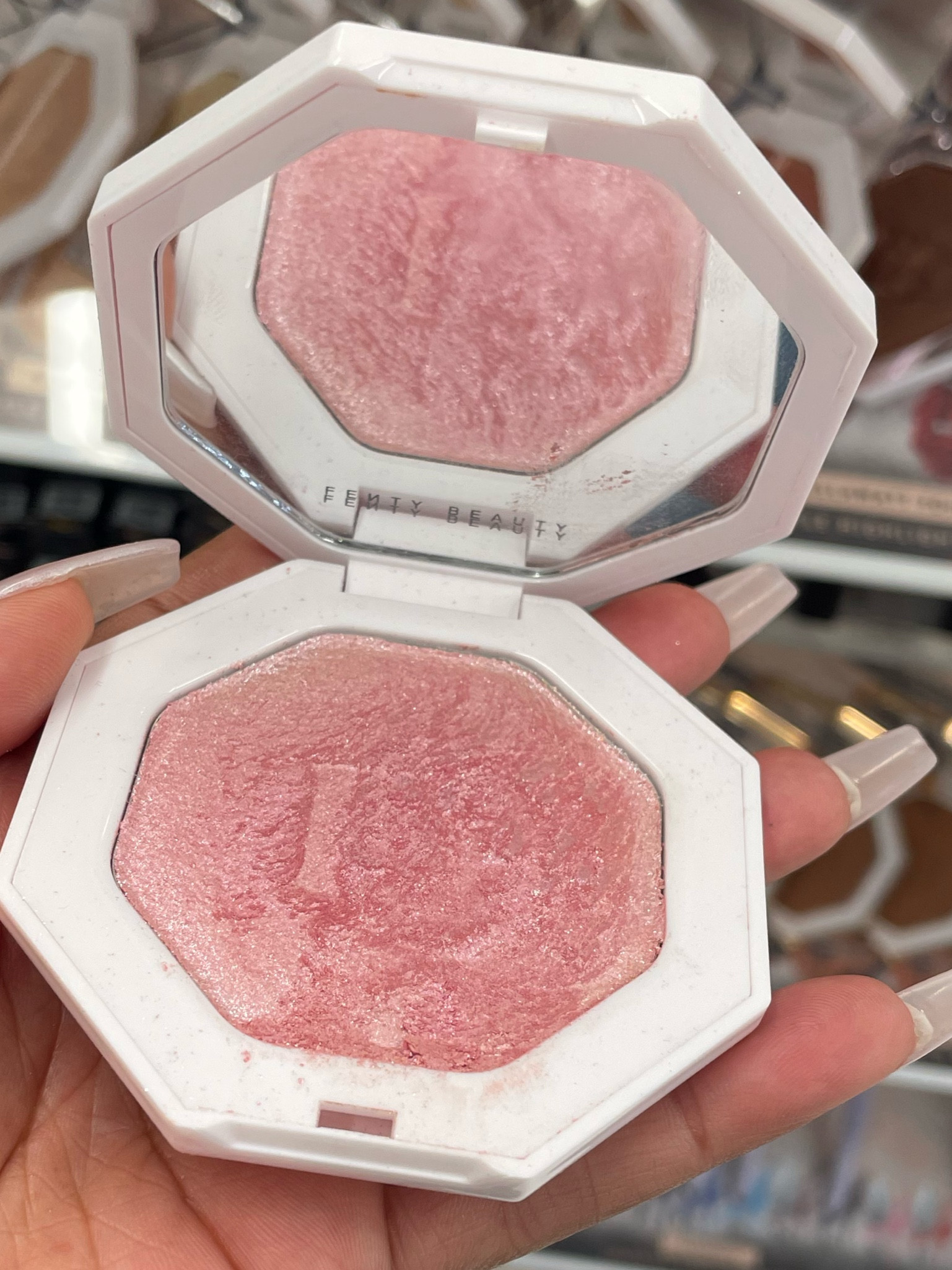 One of my fav Highlighters 
#Fenty

#LTKbeauty