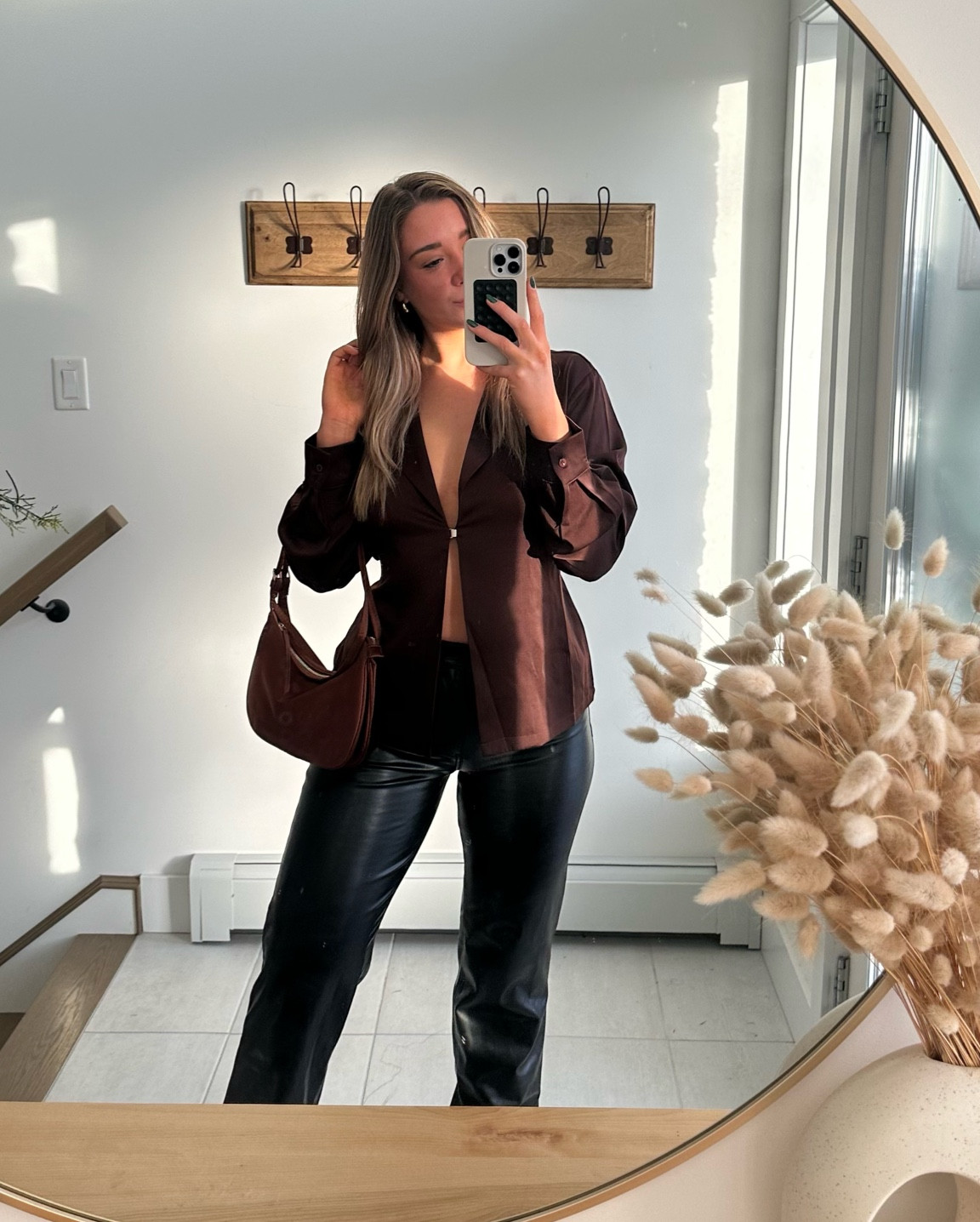 Top from Commense use code “han_15” 🤎

#LTKGiftGuide #LTKworkwear #LTKfindsunder100