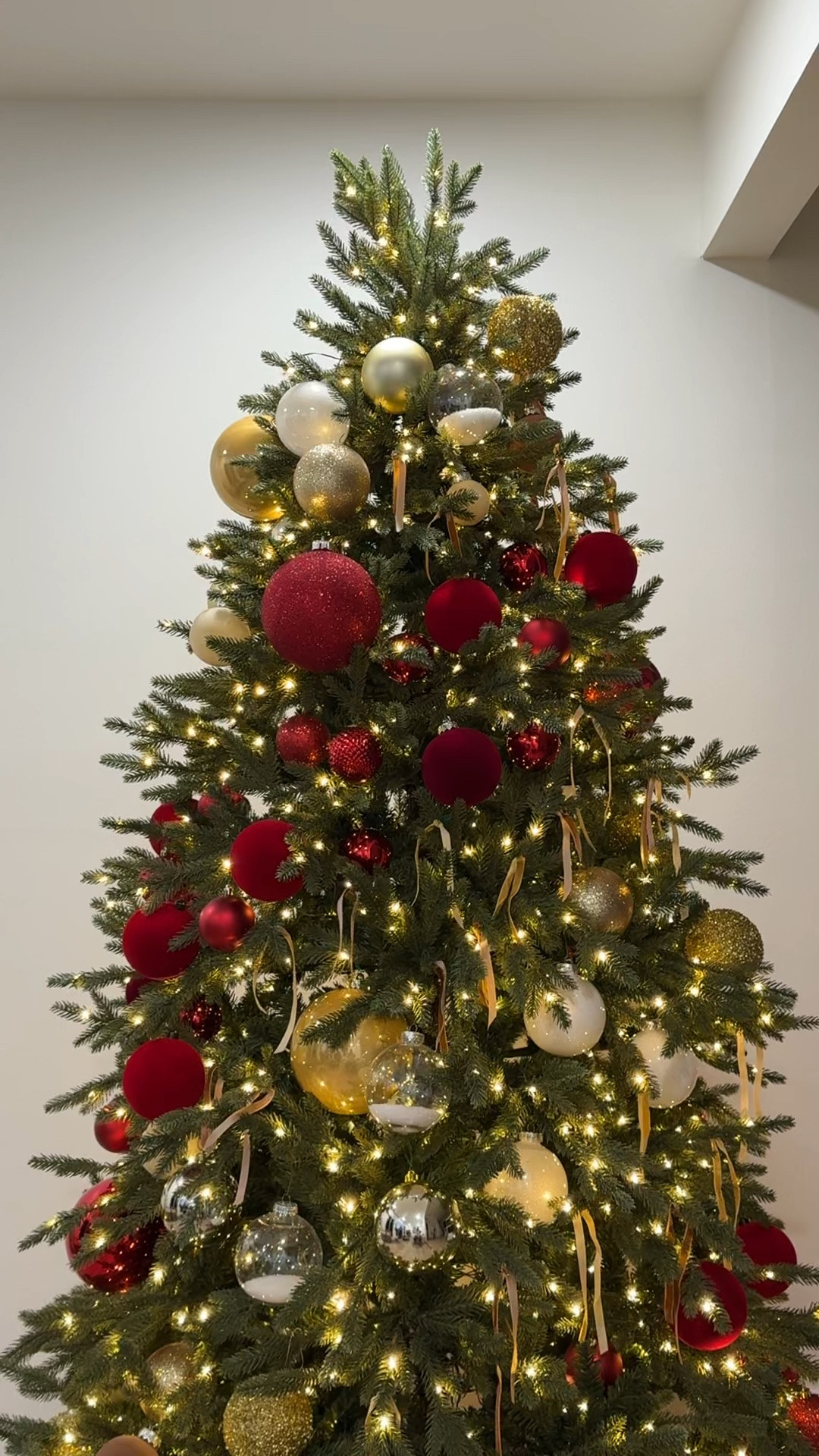 These Christmas decor finds are serving all the cozy and festive vibes—think chic ornaments, dreamy details, and total holiday magic! Babe, don’t wait—snag these affordable picks now and get your home holiday-ready! 
Christmas
Christmas Tree
Christmas Decor
Christmas Tree Decorations
Christmas Decor 2024
Christmas Decor Amazon
Christmas Decorations
Ornaments 
Ornaments Set
Christmas Ornaments 
Ornaments Garland

#LTKWatchNow #LTKHome #LTKHoliday