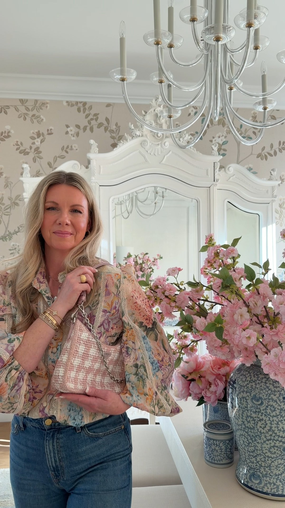 I love my new bag from @Vivrelle! Vivrelle is a members only subscription where you can borrow designer bags like Prada, Gucci, Chanel! You can keep them as long as you want, send it back and select a new bag, or if you love it and buy it at a discounted price! 
Use my code RANDIGARRETT to get your first month on me! 

#ad #vivrellepartner

#LTKOver40