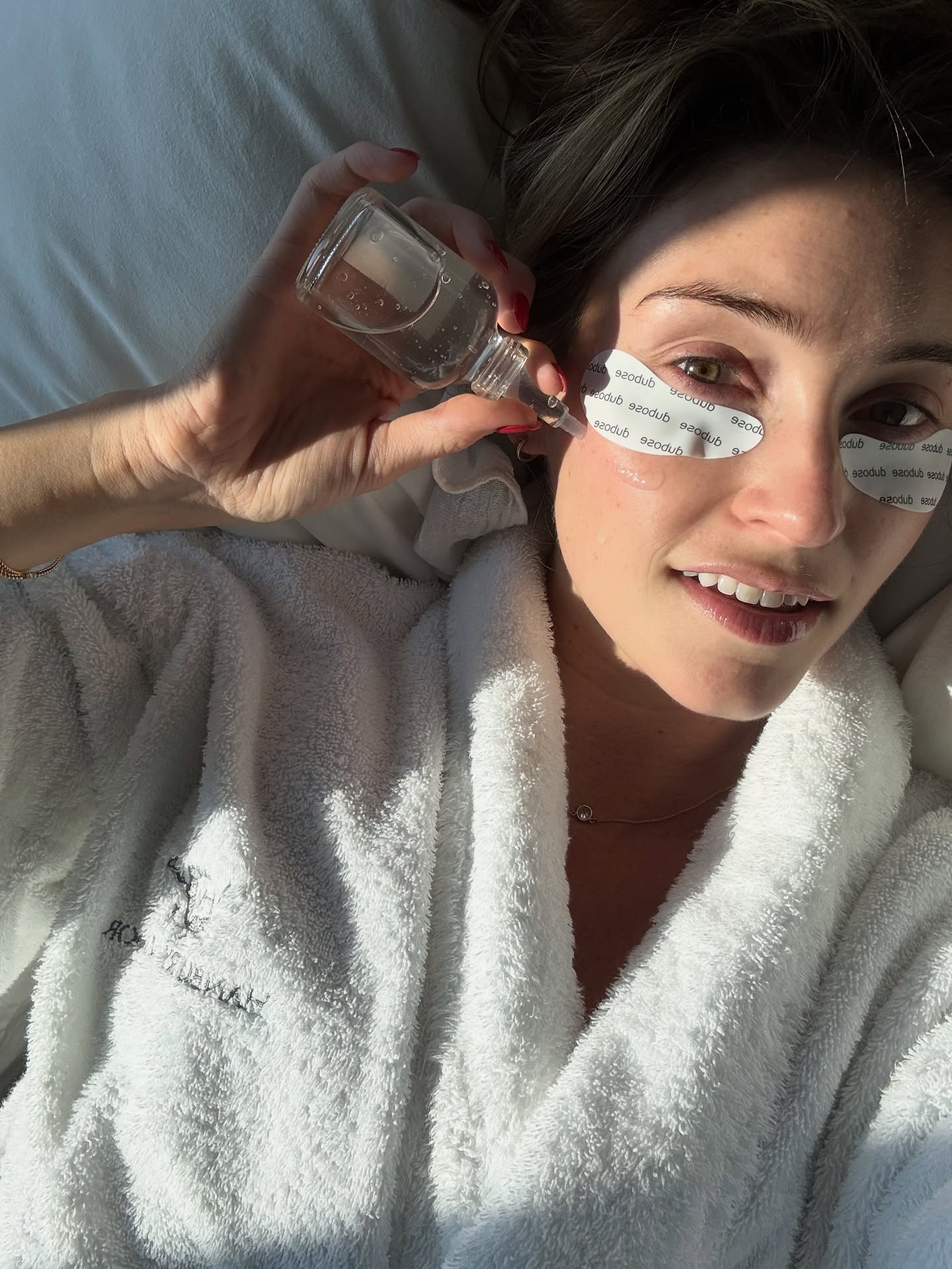 a fresh, fall face 🫧  #freshface #dailyglow #snailserum #dubose