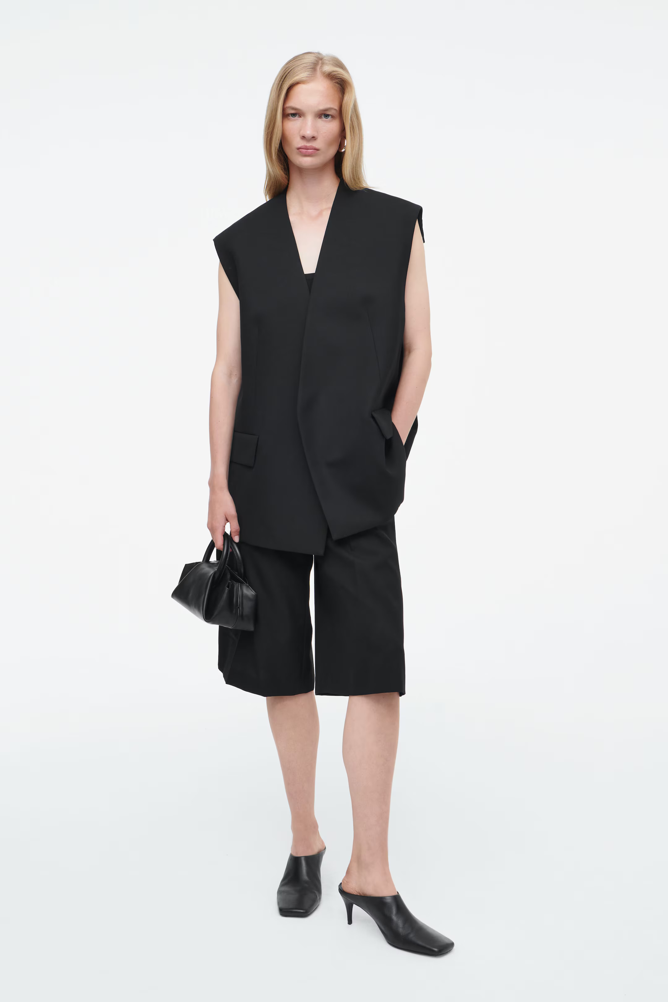 FOLD MICRO TOTE - LEATHER - BLACK | COS (AU)