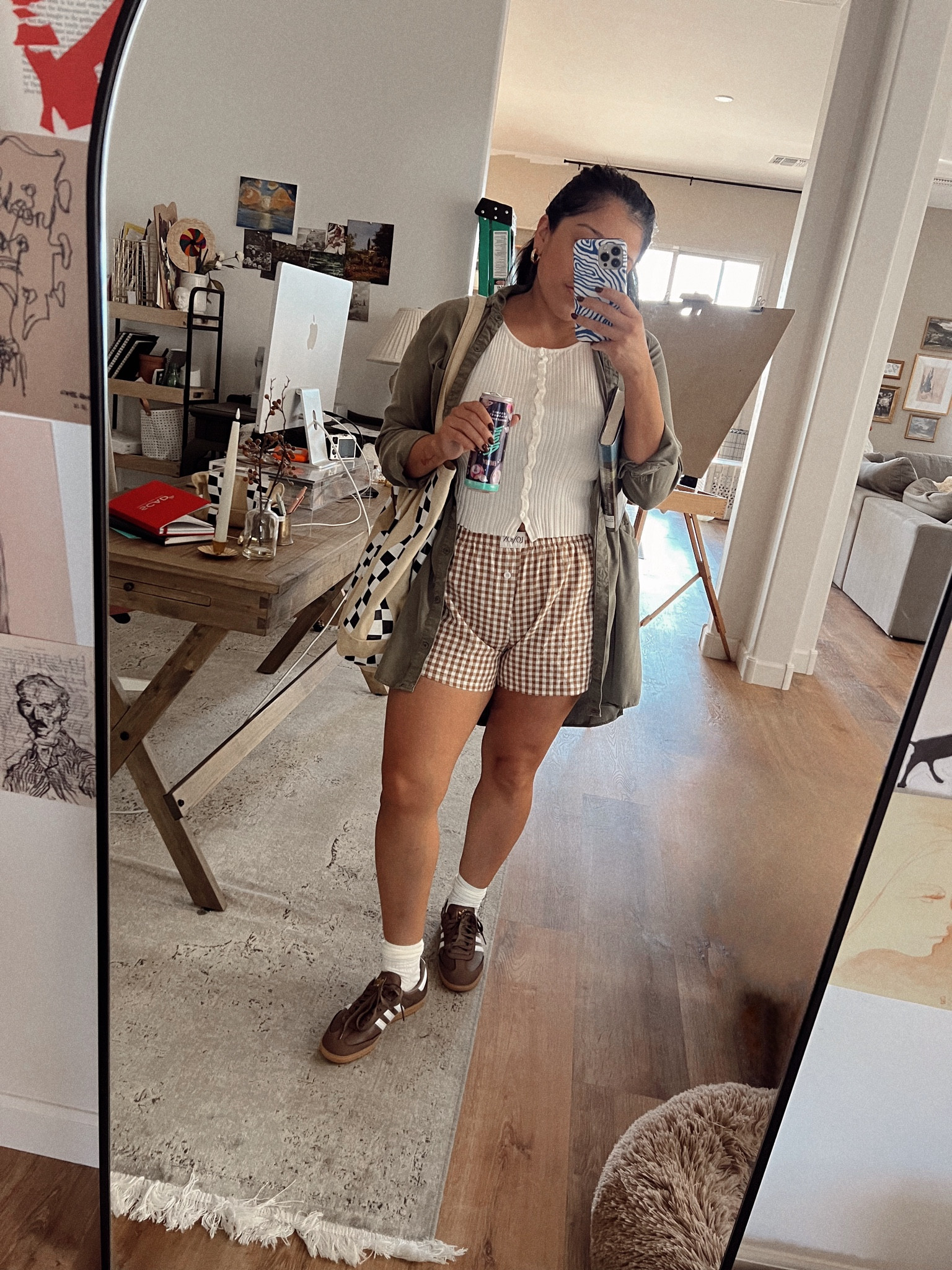 Soccer mom outfit 

#LTKFamily #LTKStyleTip #LTKActive