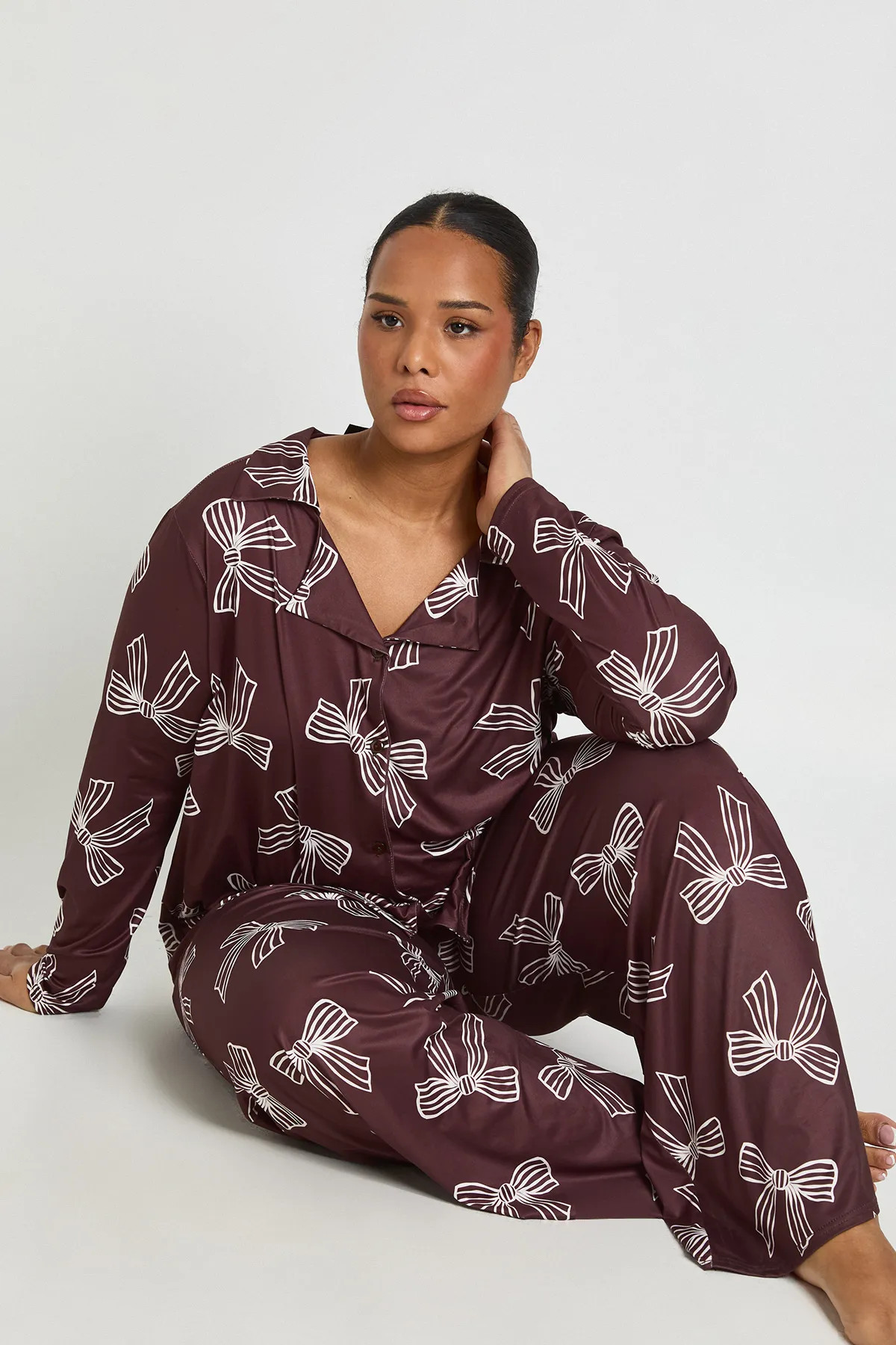 Plus Bow Print Long Sleeve Shirt & Trouser Pyjama Set | Boohoo.com (UK & IE)