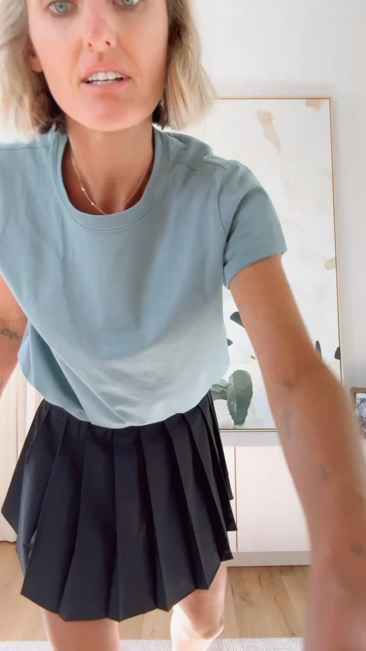 Love these activewear finds! Both on sale! 👏🏼 Wearing XS!

Loverly Grey, activewear, Nordstrom anniversary sale, NSale, Old Navy finds

#LTKActive #LTKSaleAlert