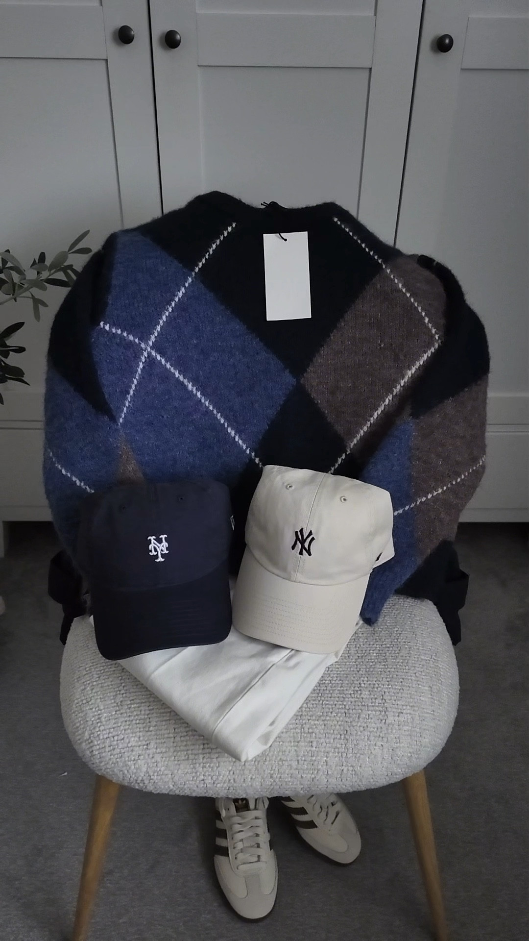 New in my wardrobe for spring 🌸 
Stripe Jumper Zara - 2756/151
Argyle Jumper Zara - 5755/052

#LTKspring #LTKpetite #LTKuk