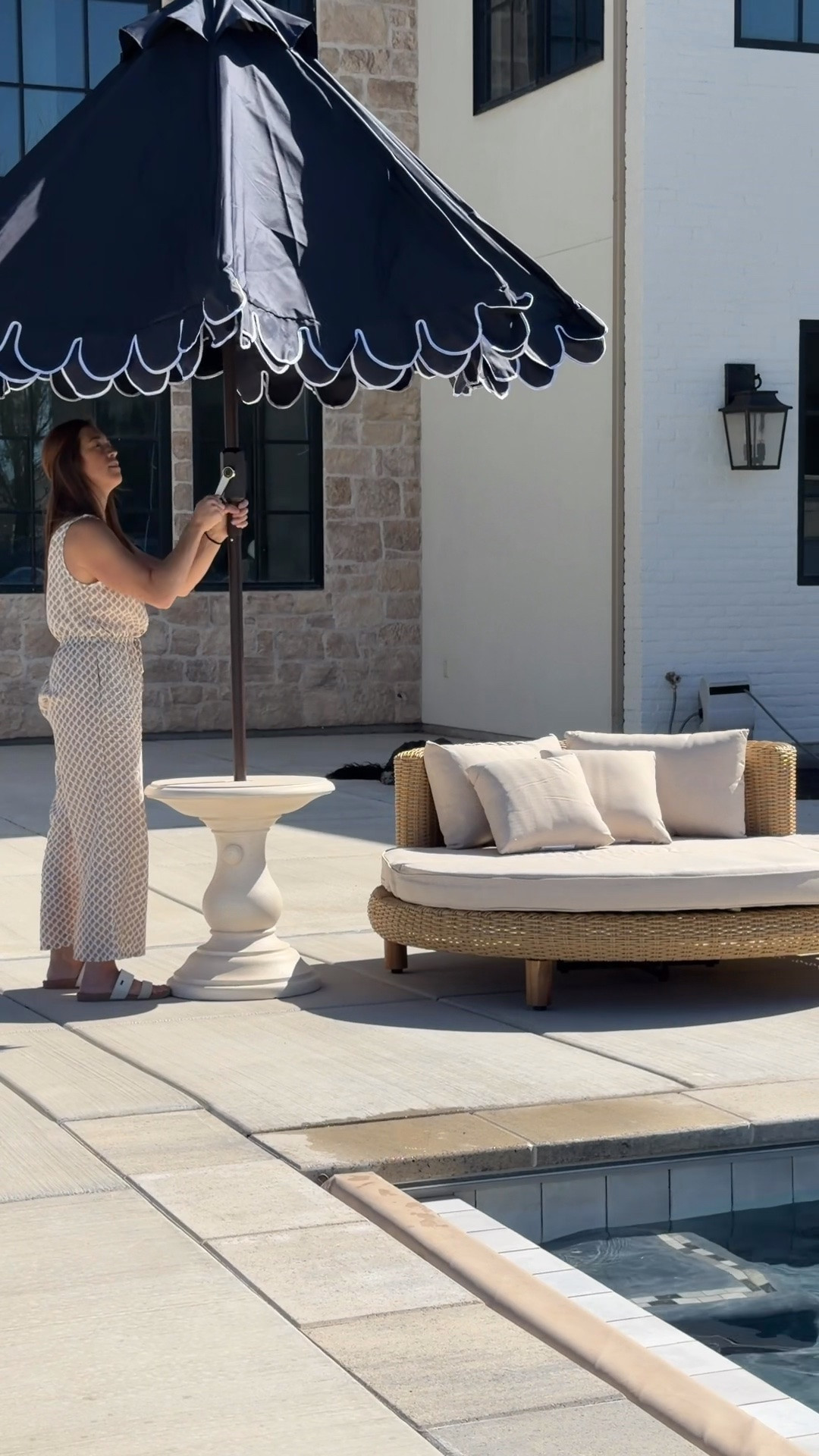 I’ve been on the hunt for the perfect summer daybed and I FOUND it! #AD @wayfair #wayfairpartner #wayfair