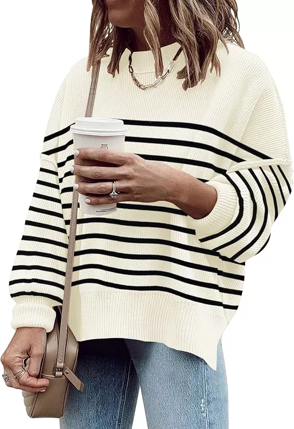 BOUTIKOME Women's Striped Sweater Black and White Striped Sweater Side Slit  Knit Long Sleeve Crewneck Pullover Loose Top at  Women’s Clothing
