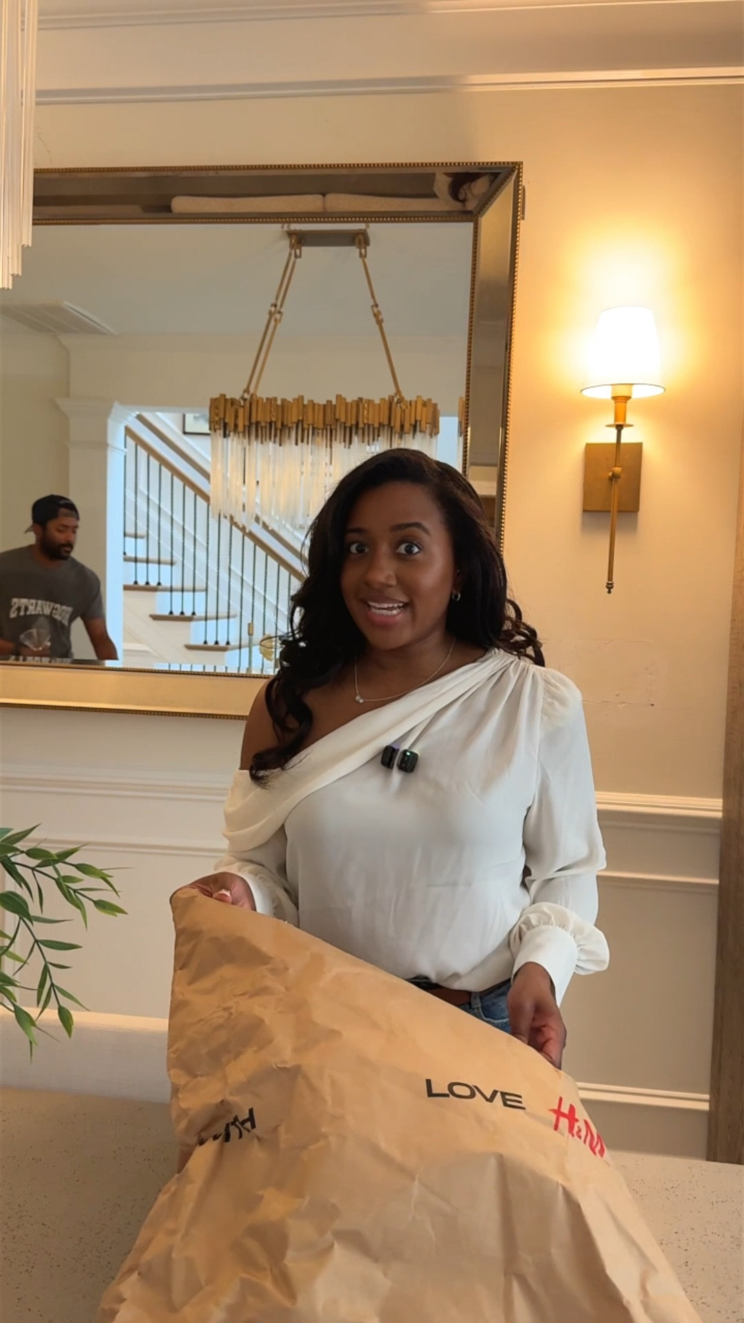 Apparently I’m a “deep autumn” so now I need everything in brown, maroon and olive! Here’s a little H&M haul!

Clothing haul, outfit ideas, neutral looks, timeless pieces 

#LTKWorkwear #LTKvlog #LTKHome